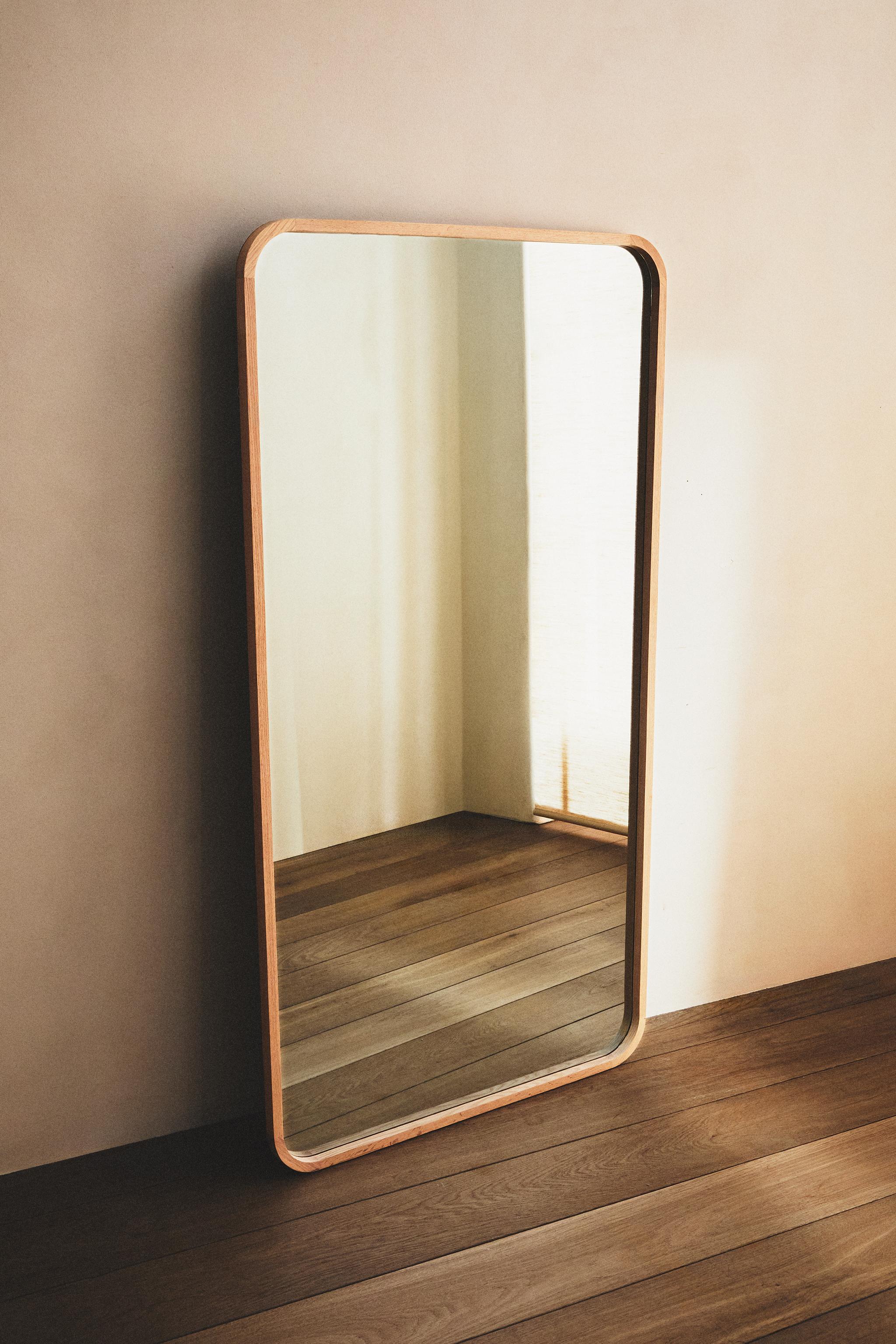 LARGE FULL LENGTH MIRROR WITH ROUNDED FRAME