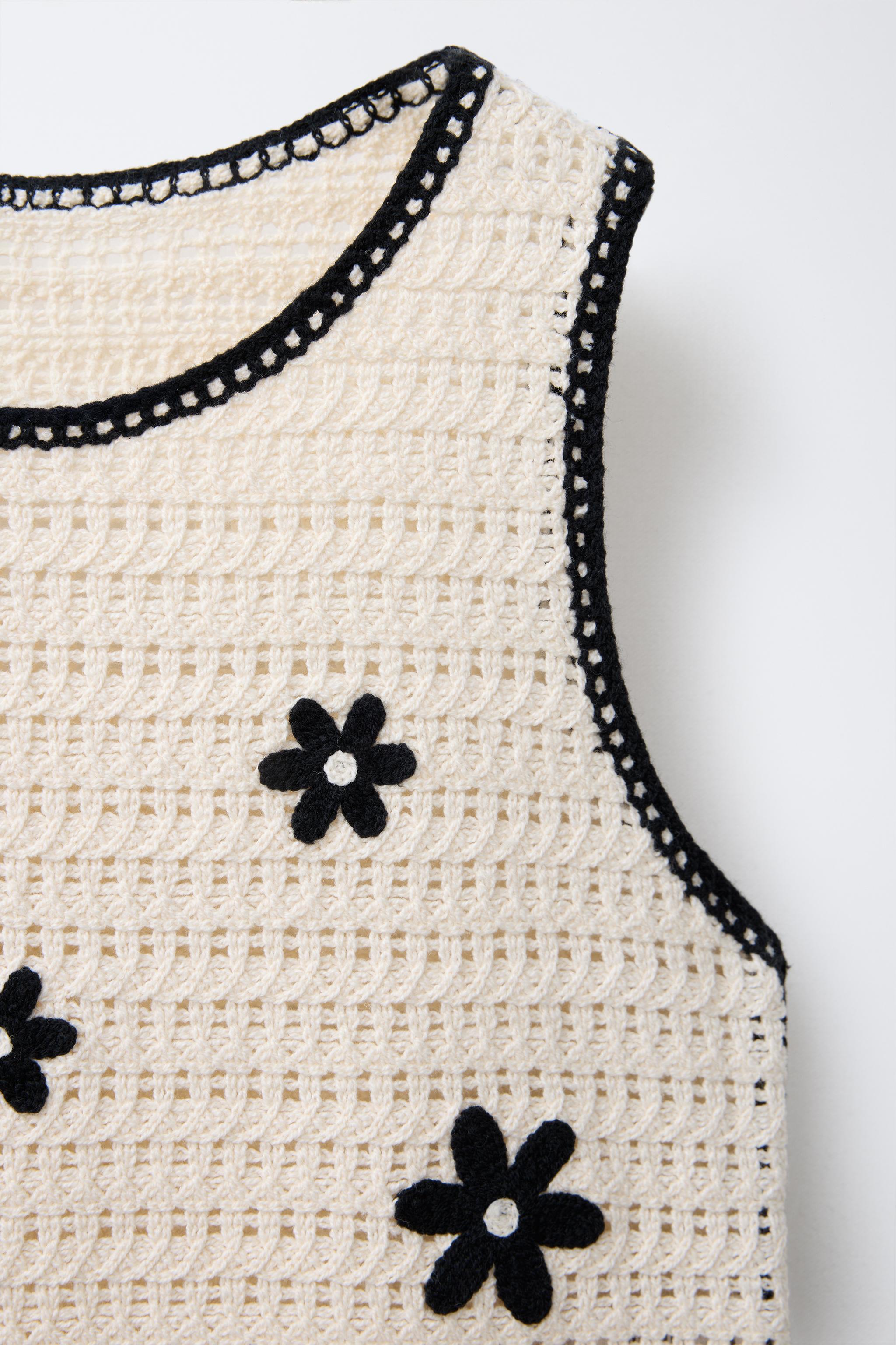 FLORAL CROCHET KNIT TOP