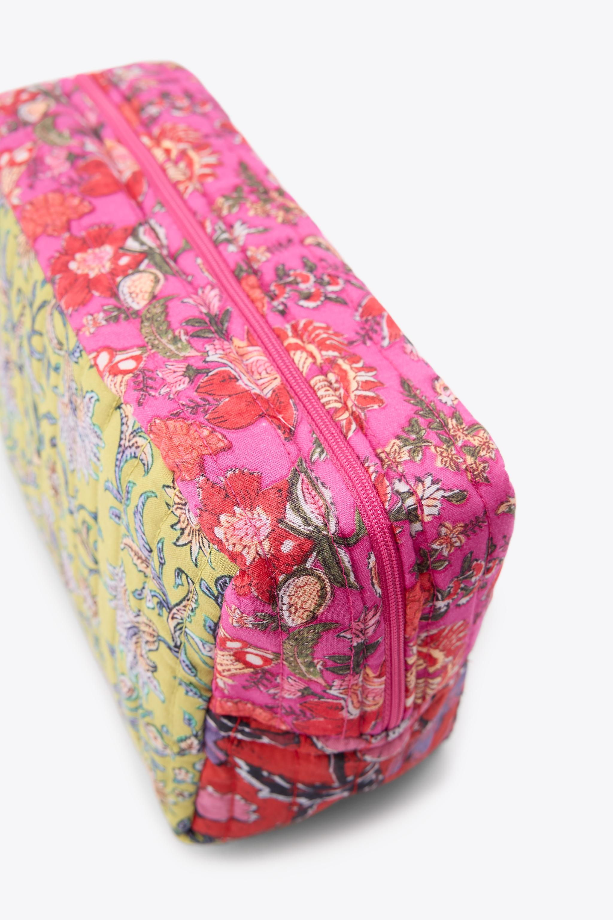 FLORAL PRINT QUILTED TOILETRY BAG