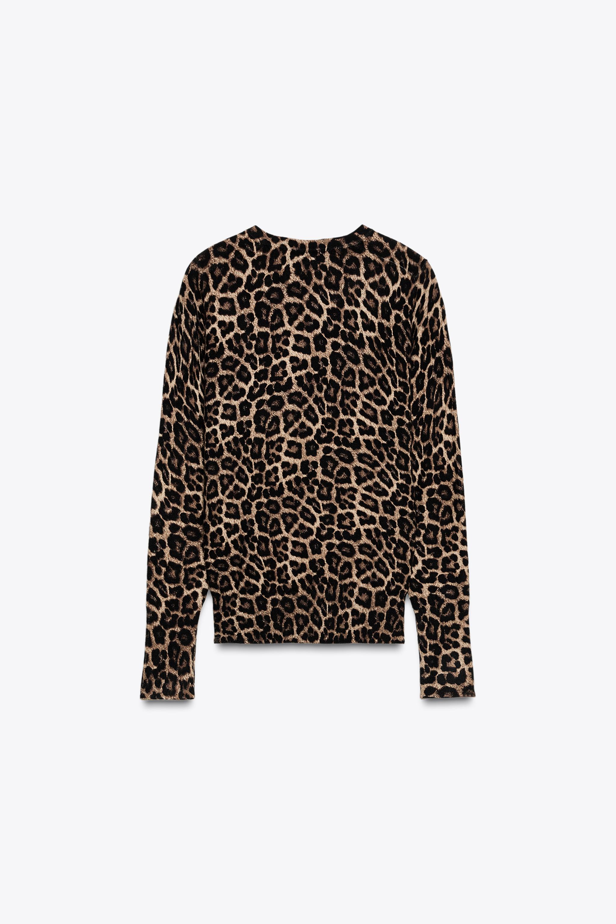 ANIMAL PRINT KNIT SWEATER