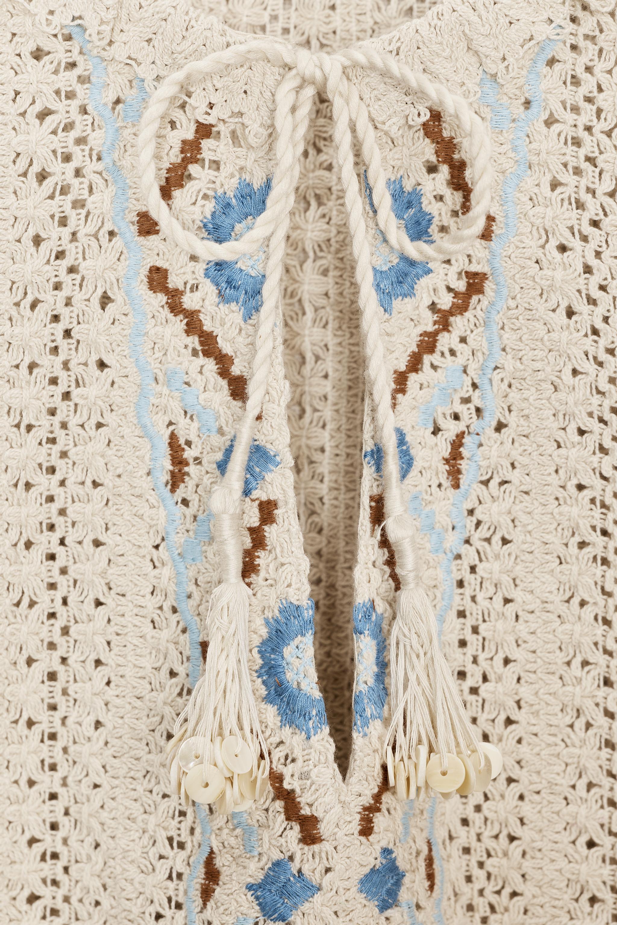 EMBROIDERED CROCHET TOP