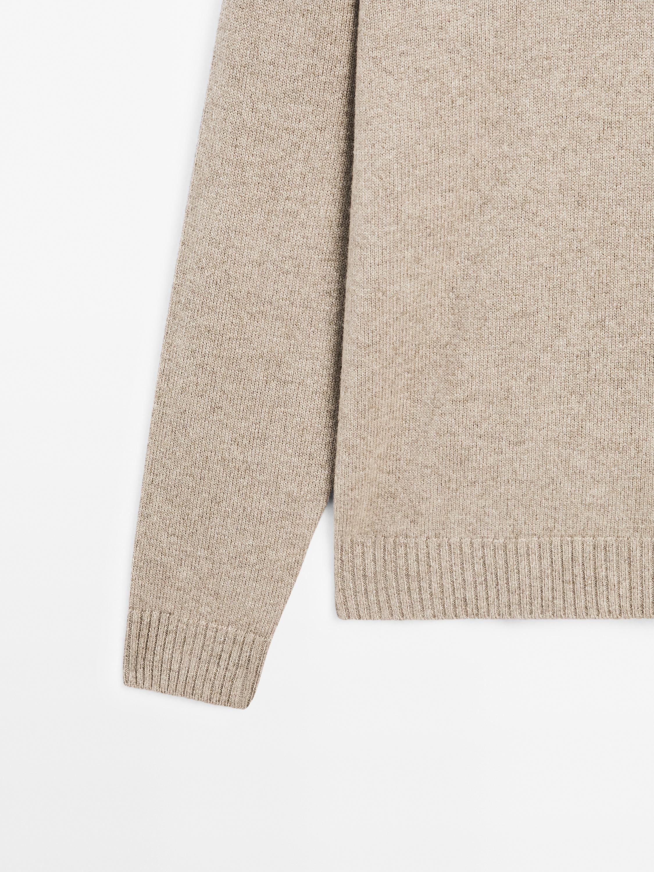 Knit 100% cashmere V-neck sweater