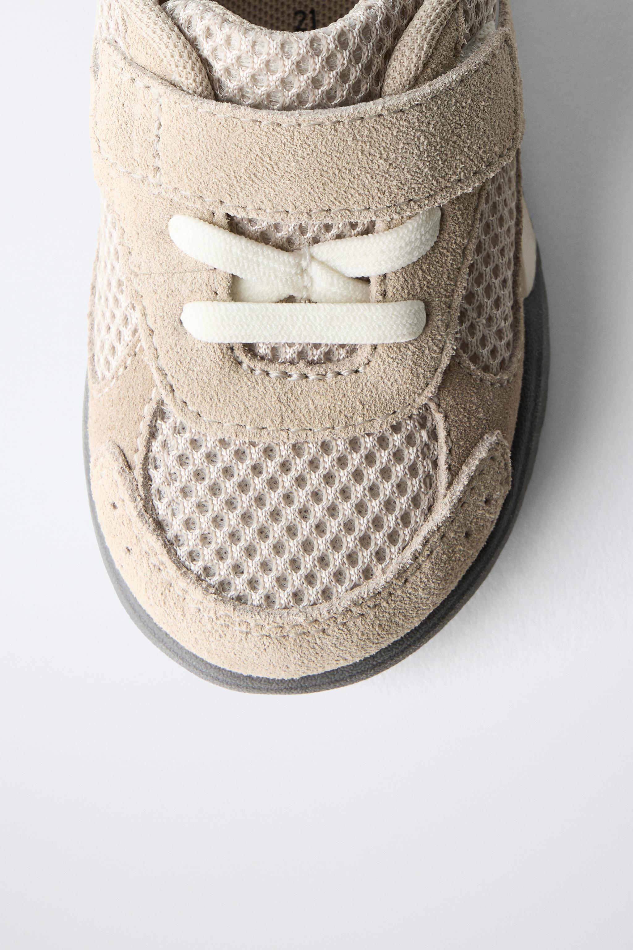 BAREFOOT MULTI-PIECE SNEAKERS