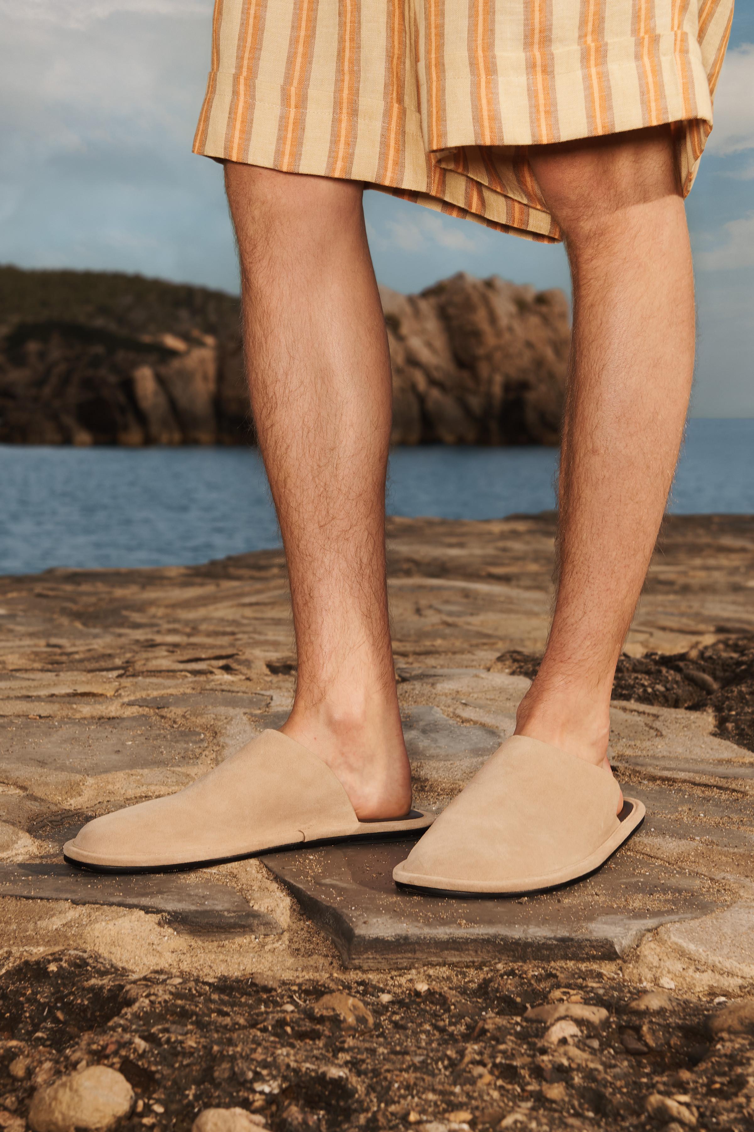 LIMITED EDITION LEATHER CLOGS