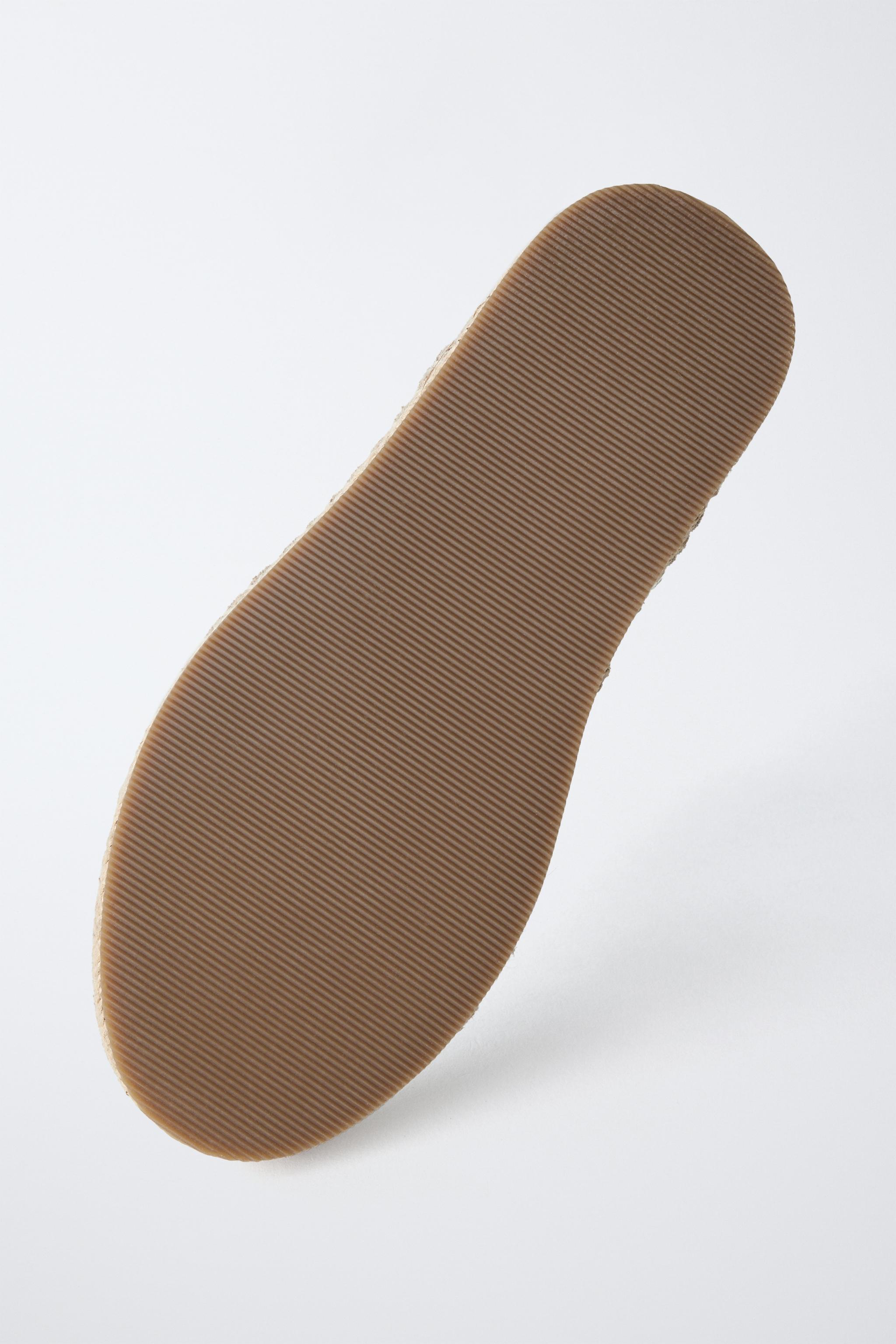 LIMITED EDITION LEATHER AND JUTE DERBY SHOES