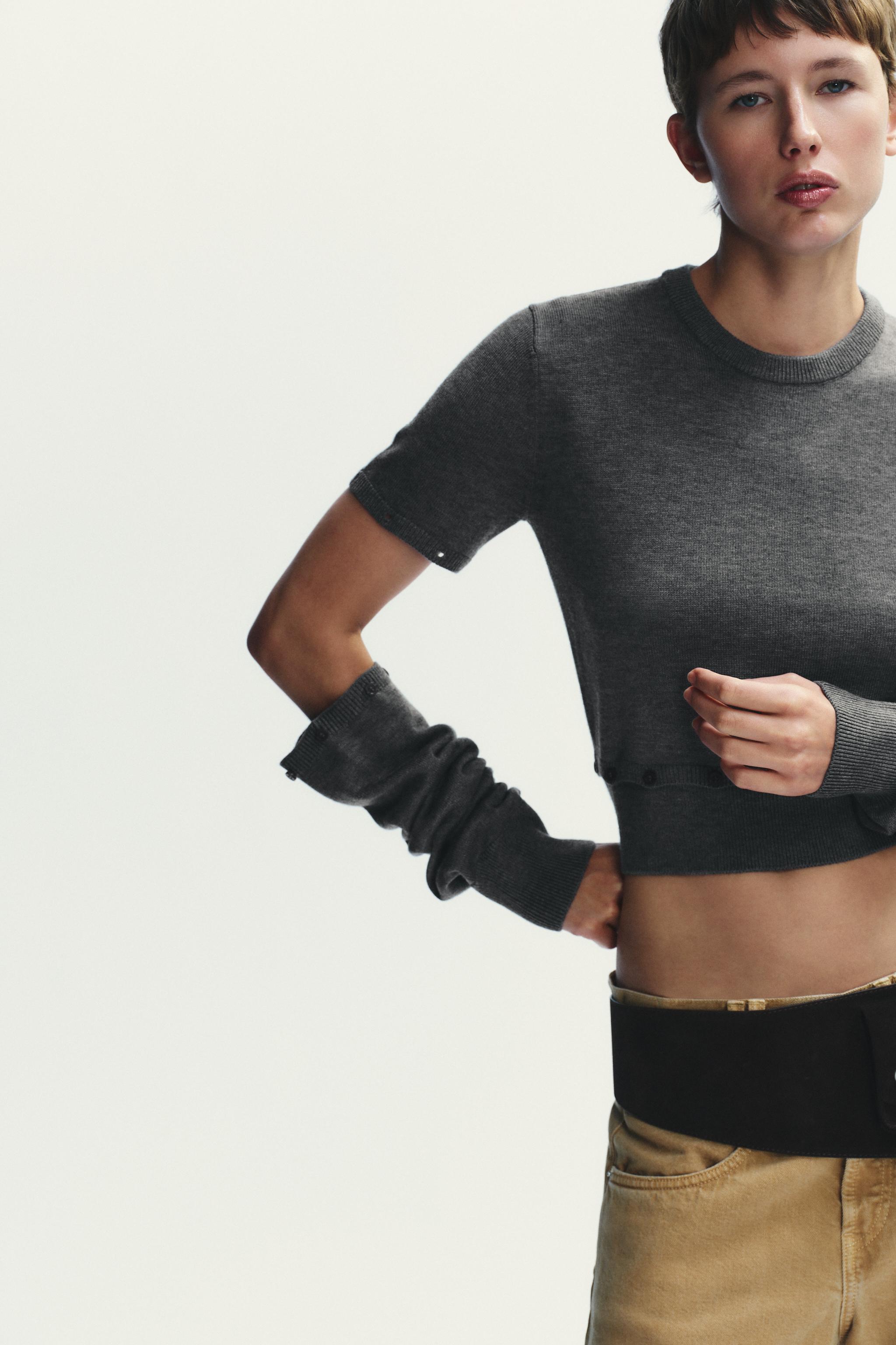 BUTTON KNIT DETACHABLE SWEATER