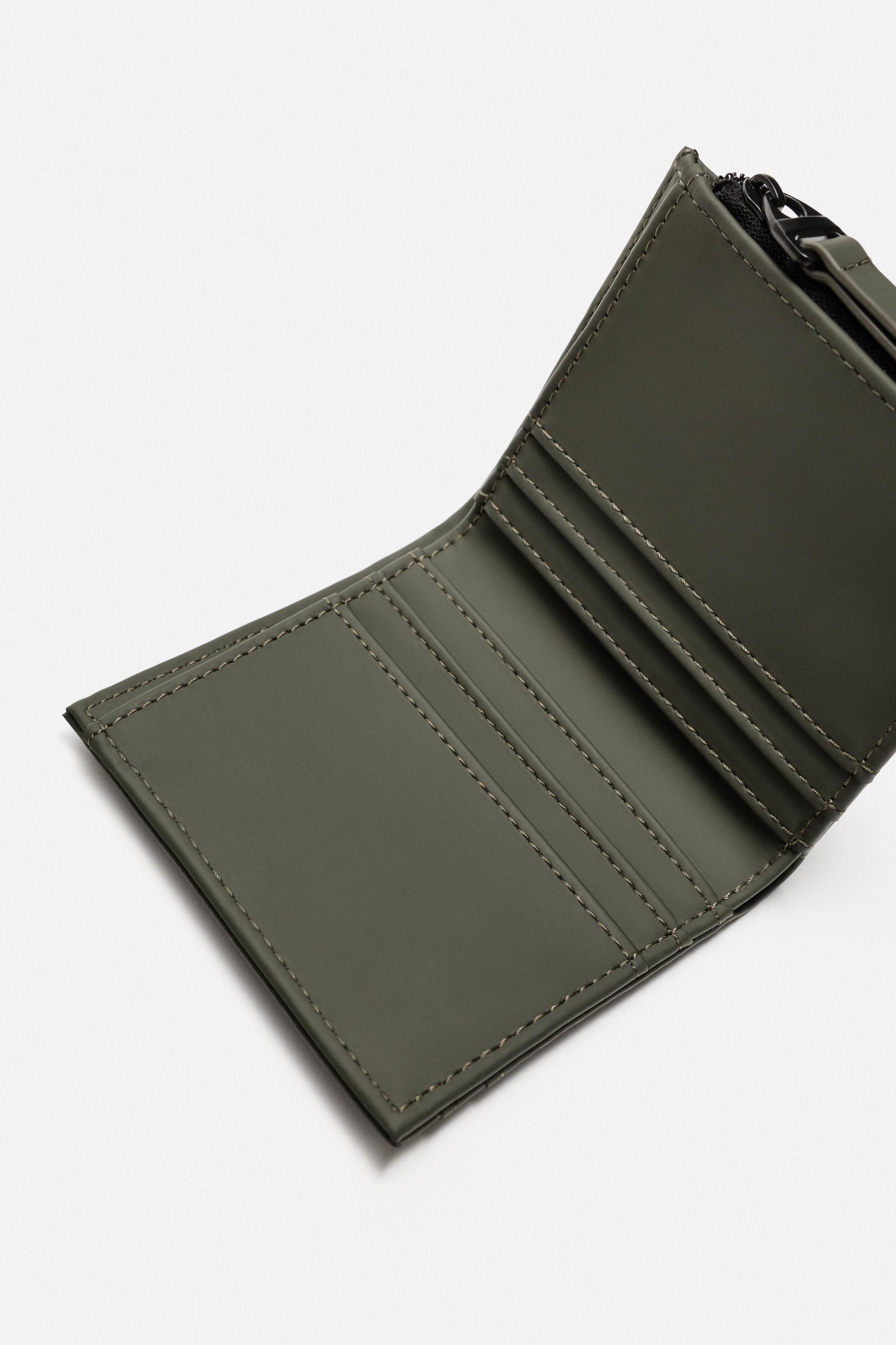 RUBBERIZED COIN WALLET