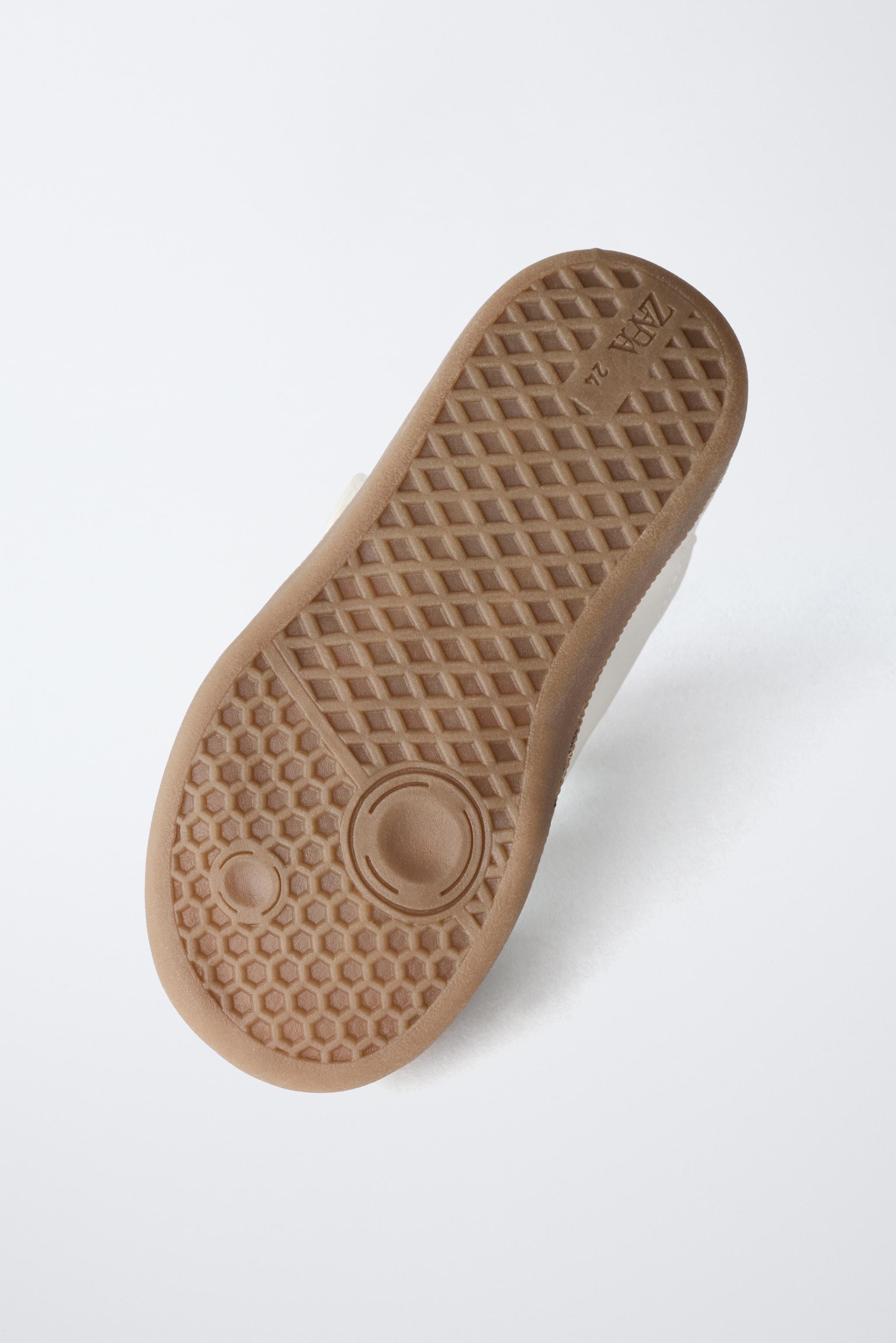 MINNIE MOUSE © DISNEY SNEAKERS