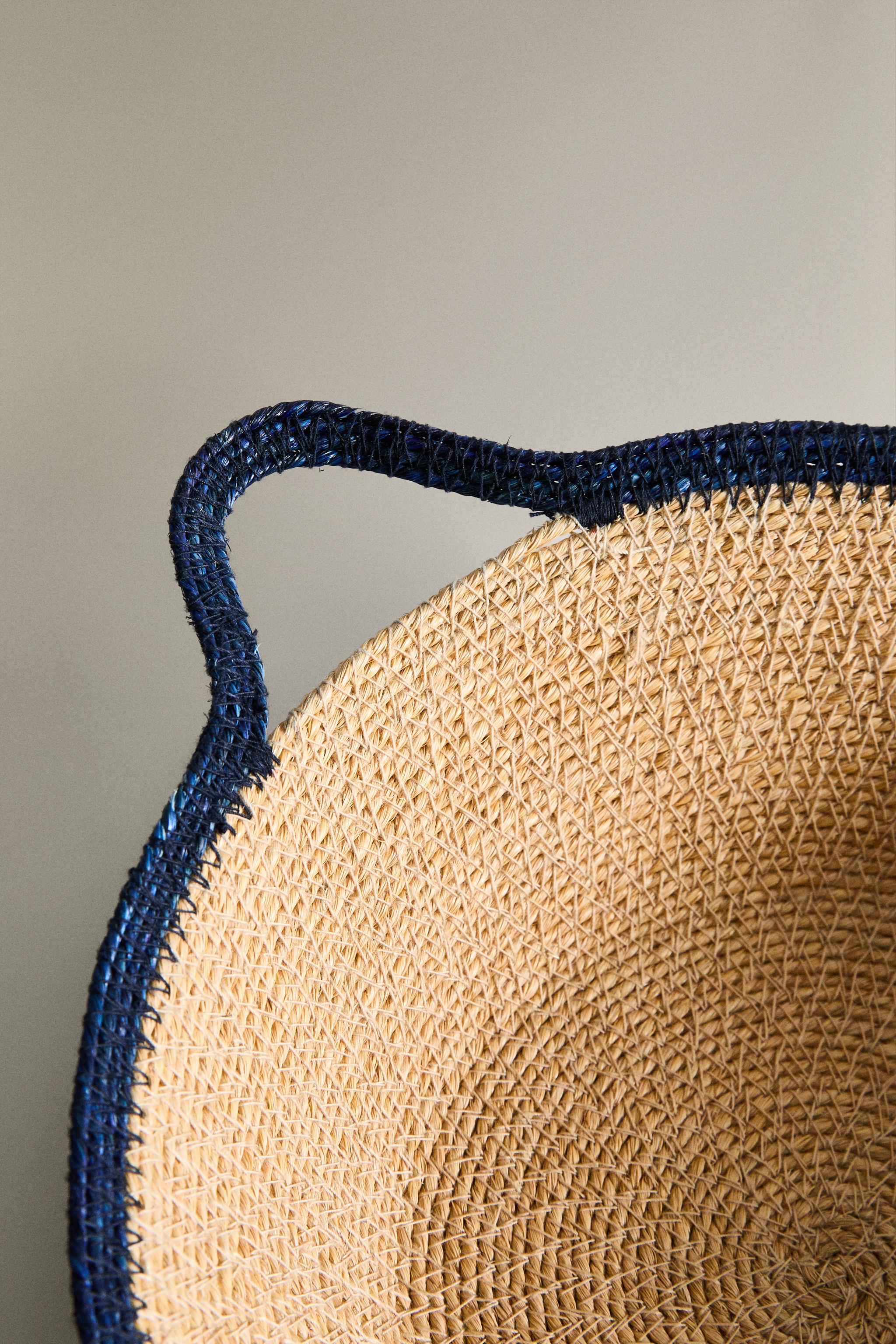 SEAGRASS BASKET WITH HANDLES