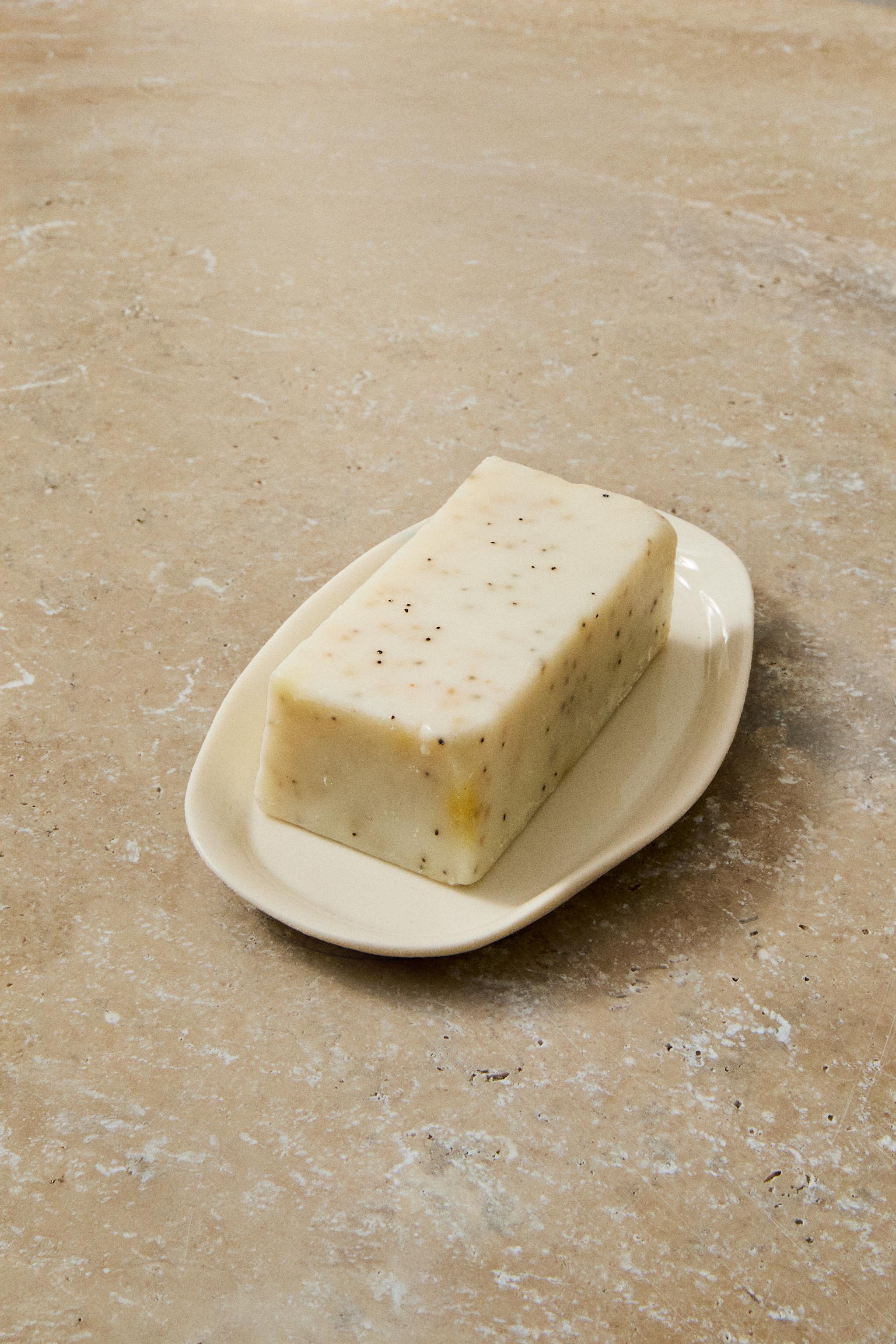 TEXTURED BATHROOM SOAP DISH