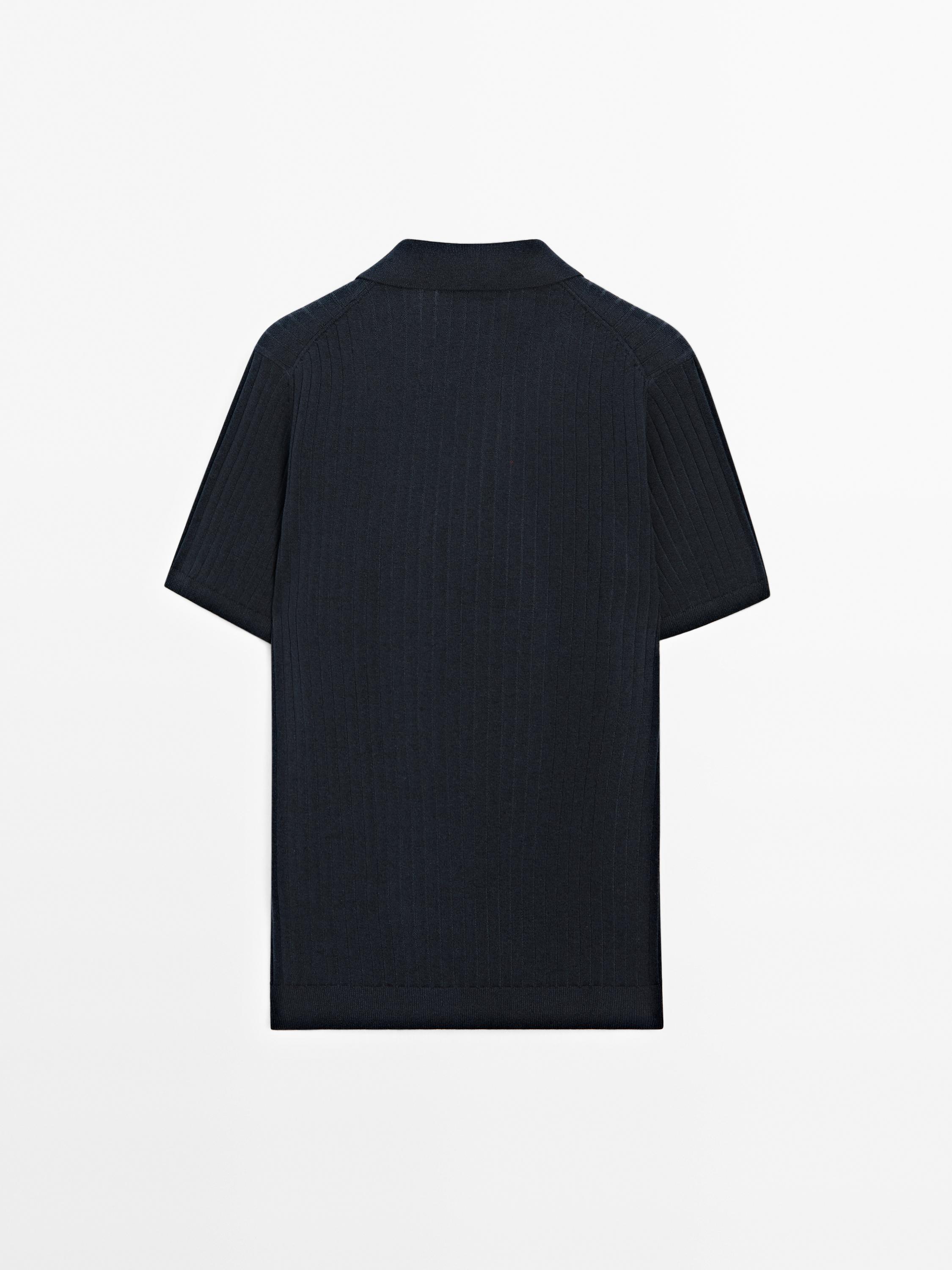Ribbed knit short sleeve polo shirt