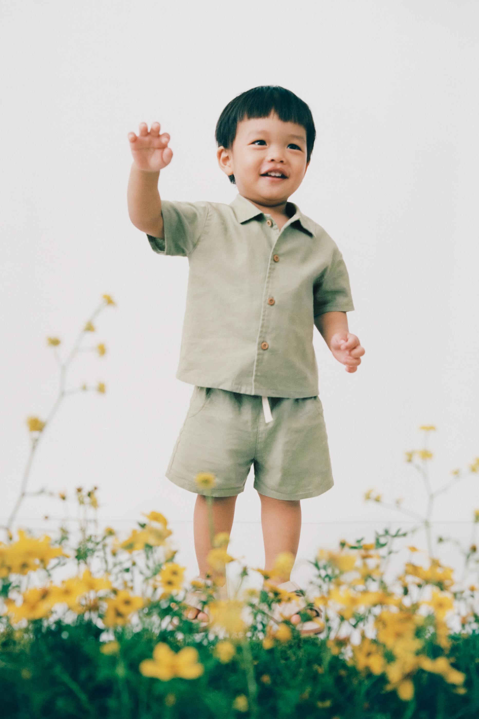 LINEN AND COTTON BERMUDA SHORTS