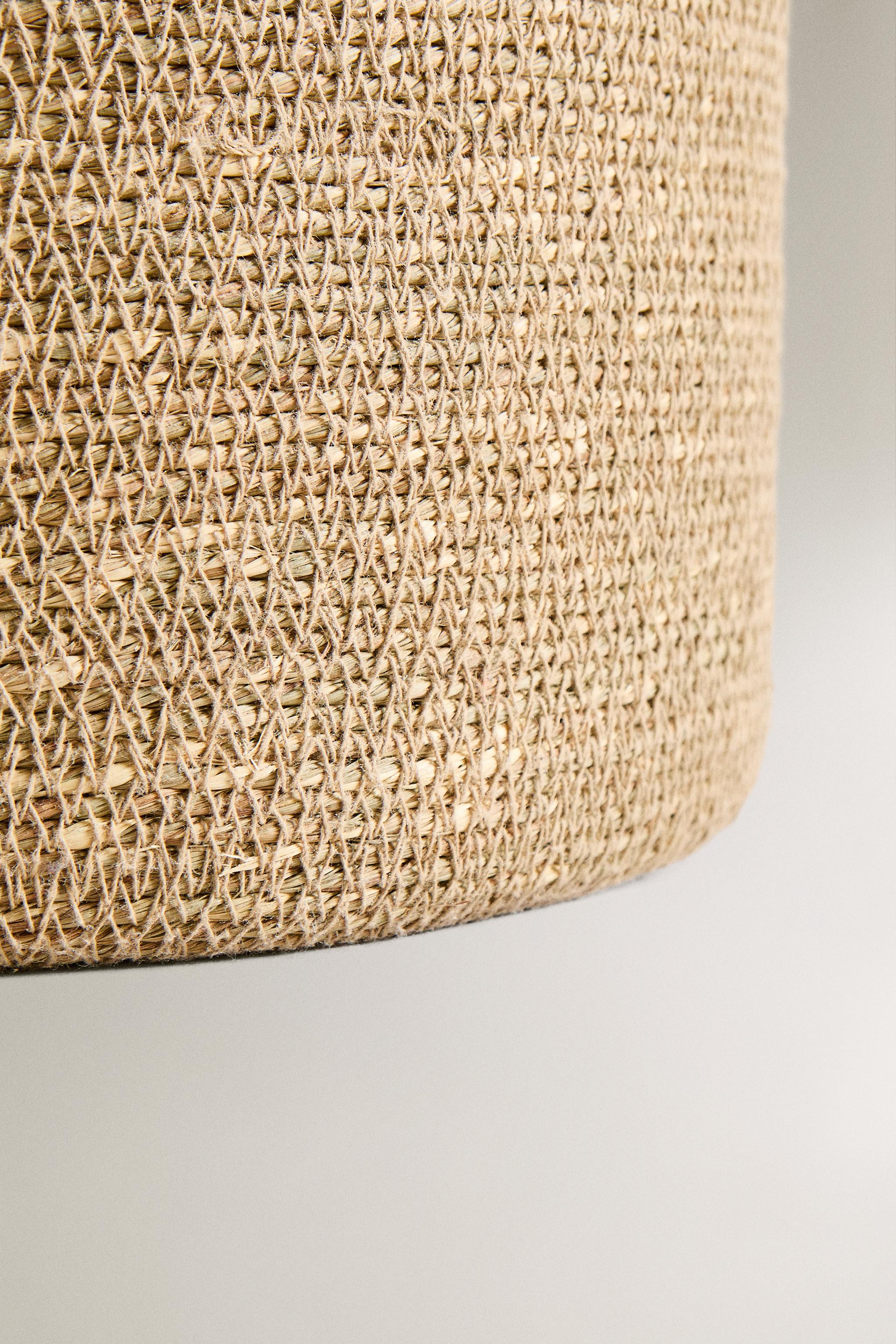 SEAGRASS BASKET WITH LID