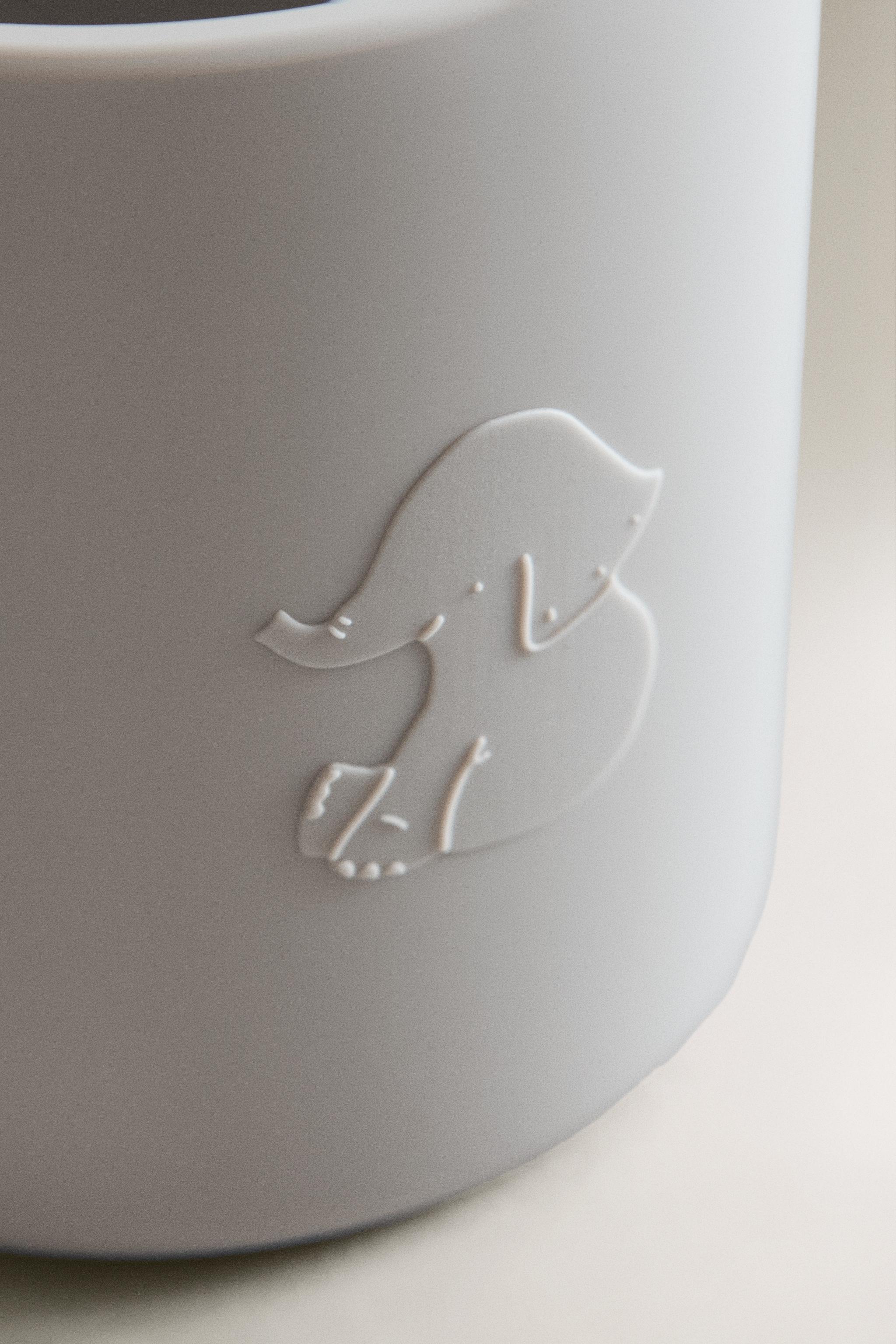 CHILDREN'S SILICONE ELEPHANT TUMBLER