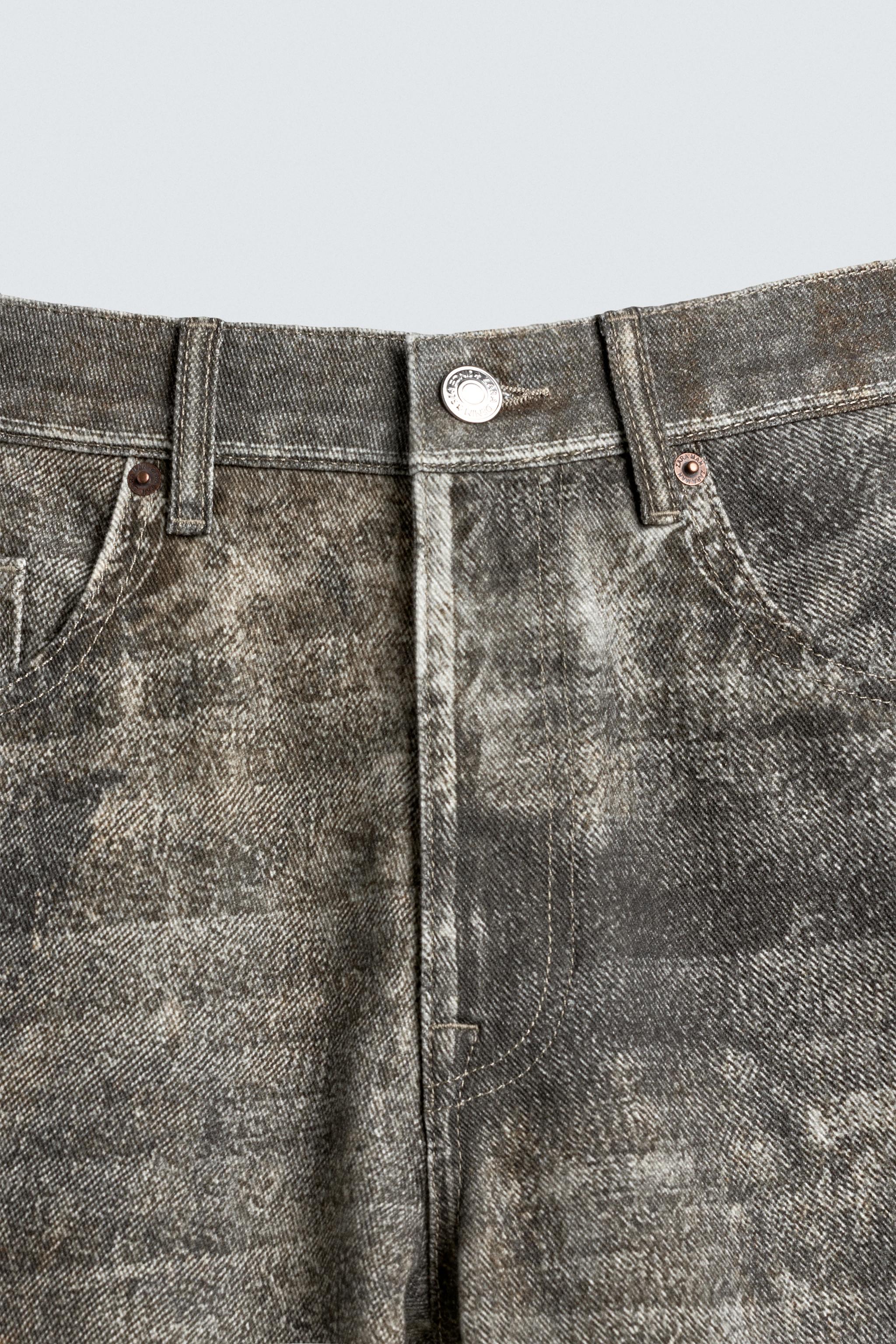 ABSTRACT PRINT BAGGY FIT DENIM SHORTS