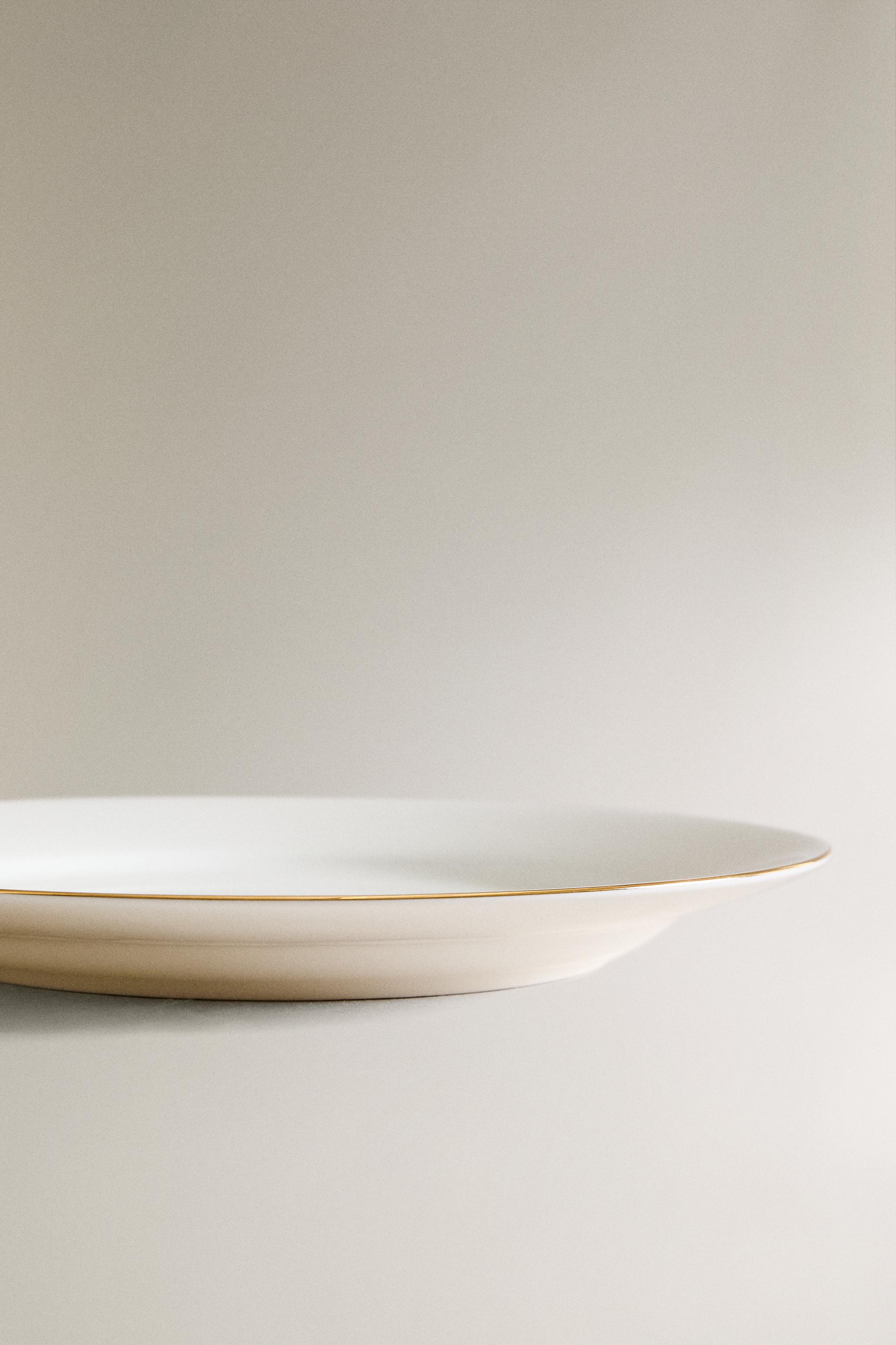 RIMMED BONE CHINA DESSERT PLATE