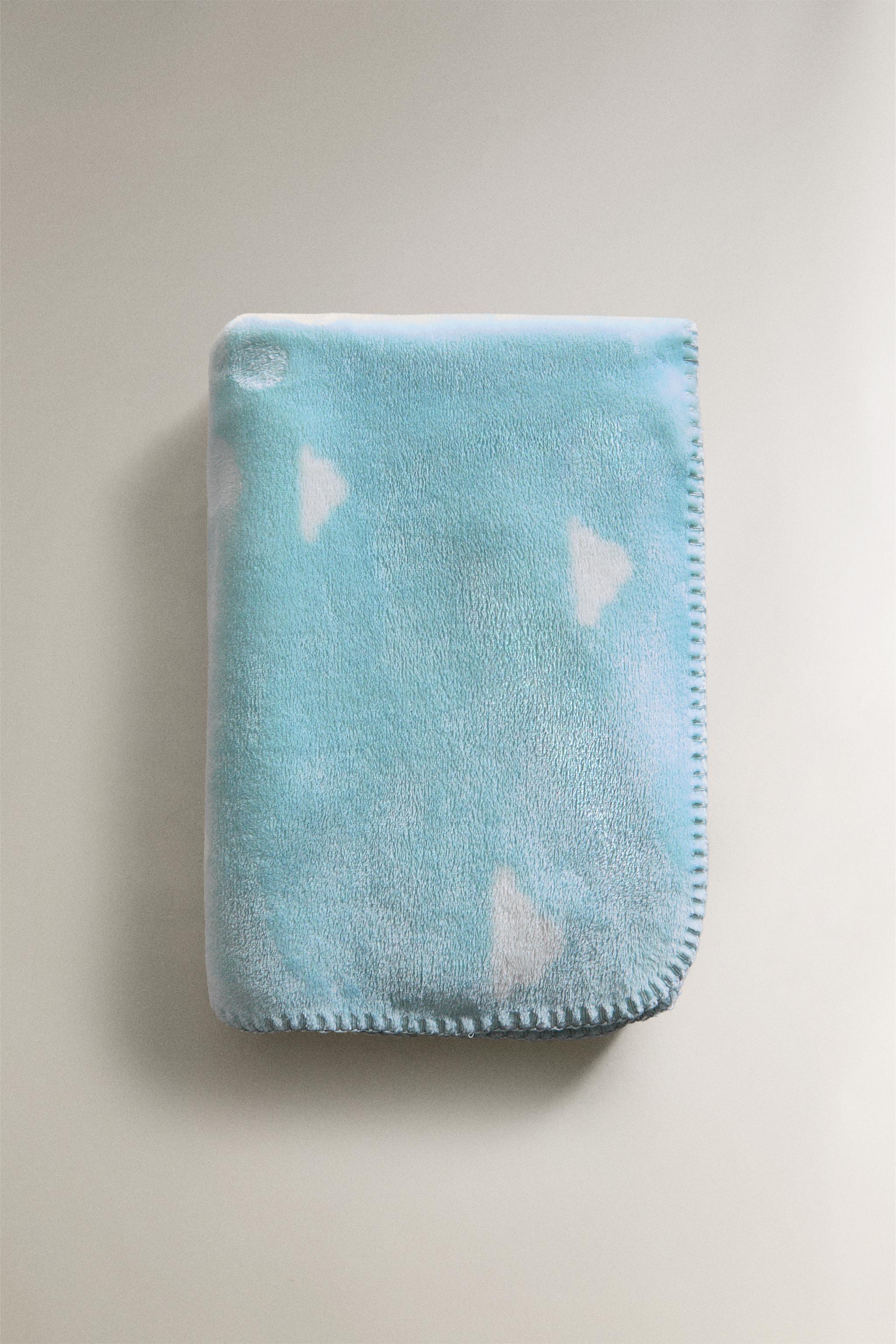 CHILDREN'S FLEECE CLOUDS BLANKET