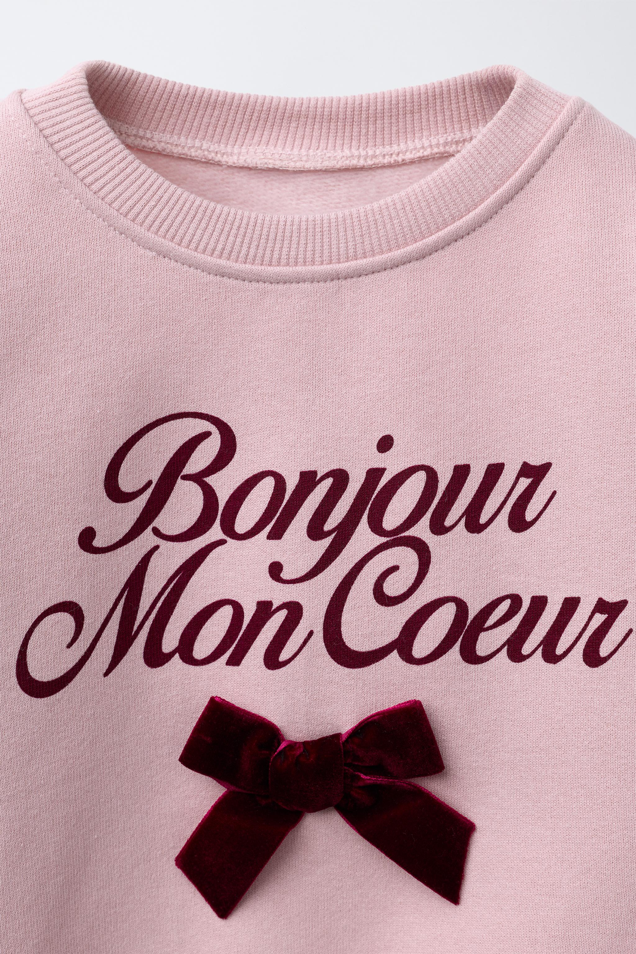 VELVET BOW SWEATSHIRT