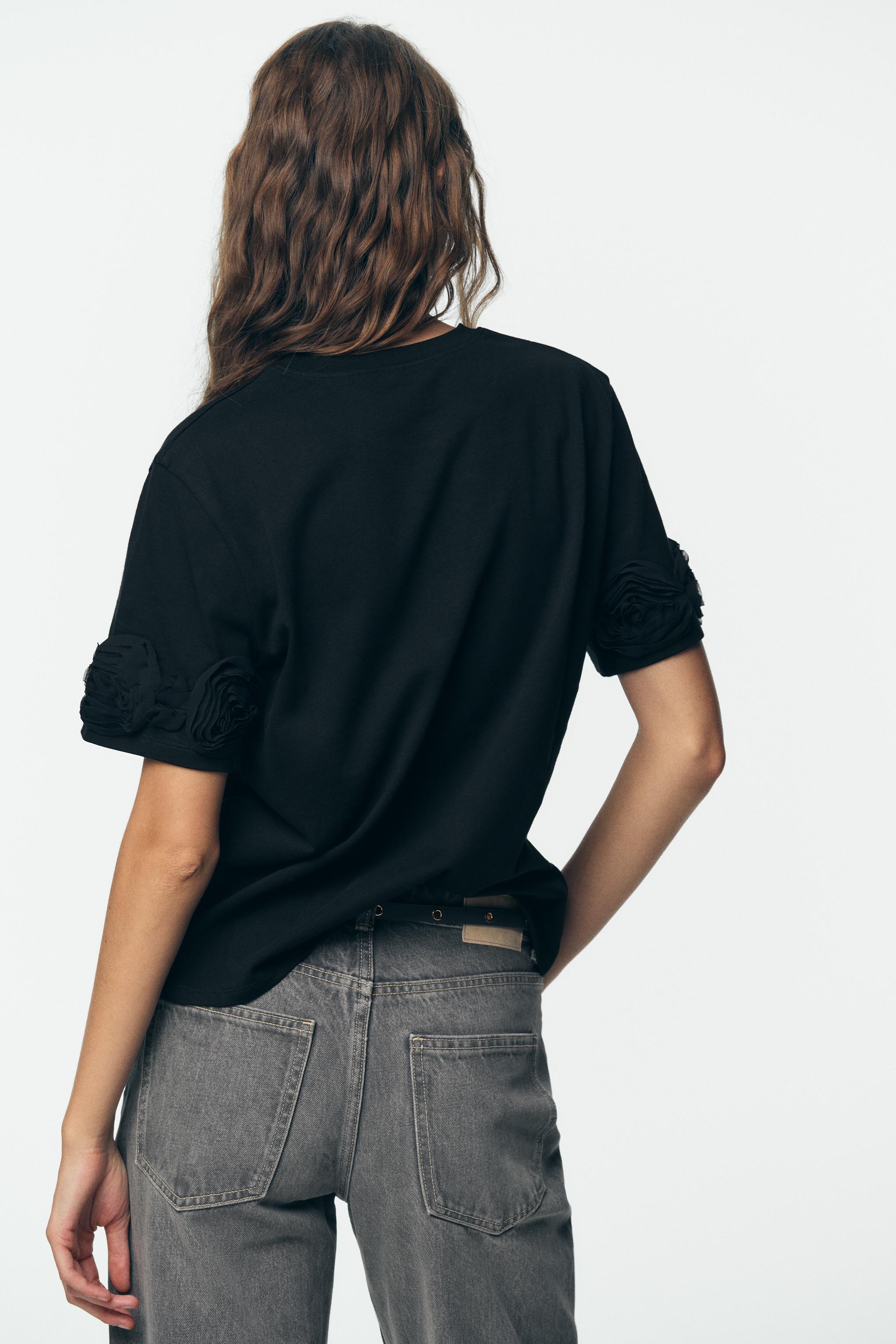 VOLUMINOUS FLORAL T-SHIRT