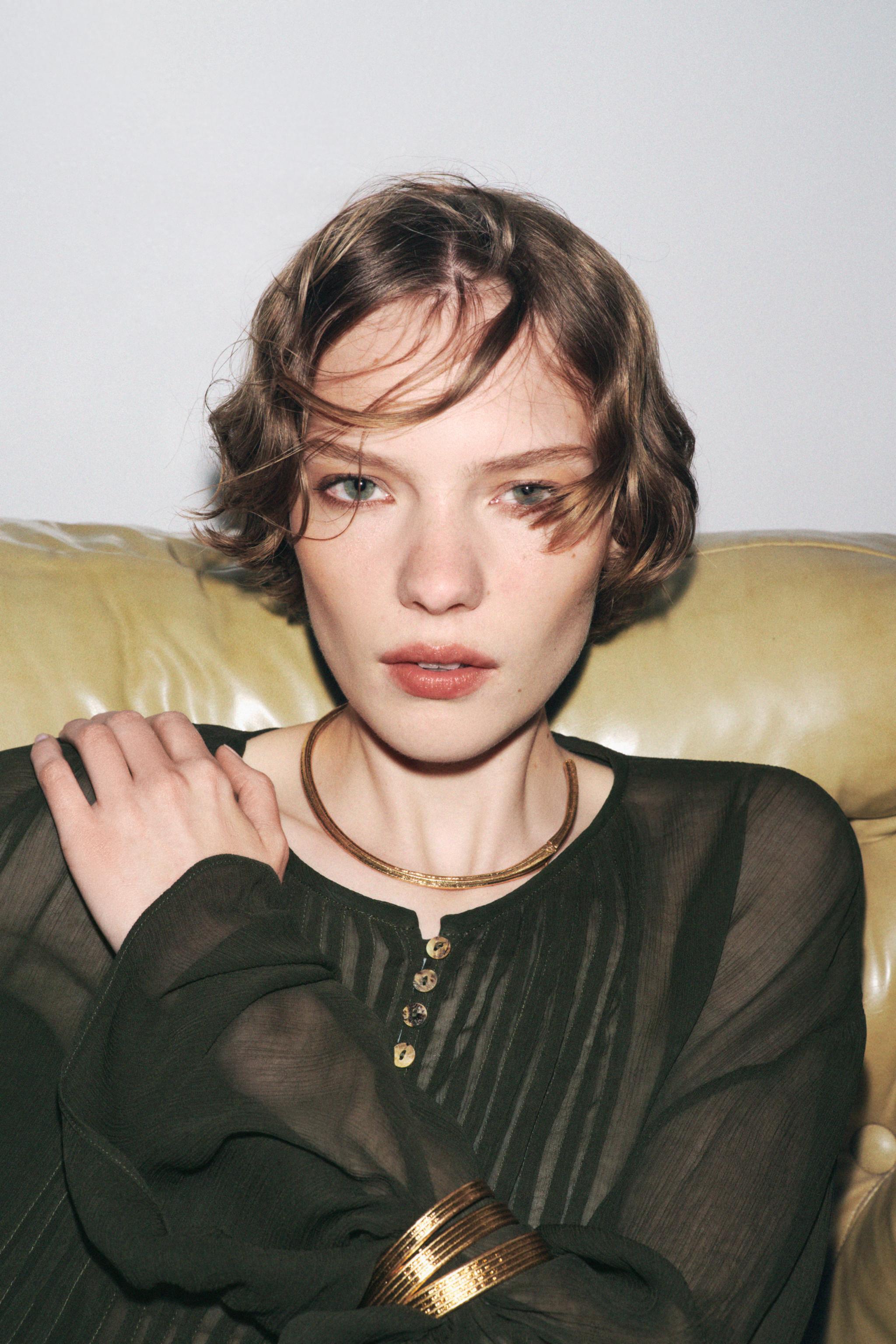 TEXTURE CHOKER NECKLACE