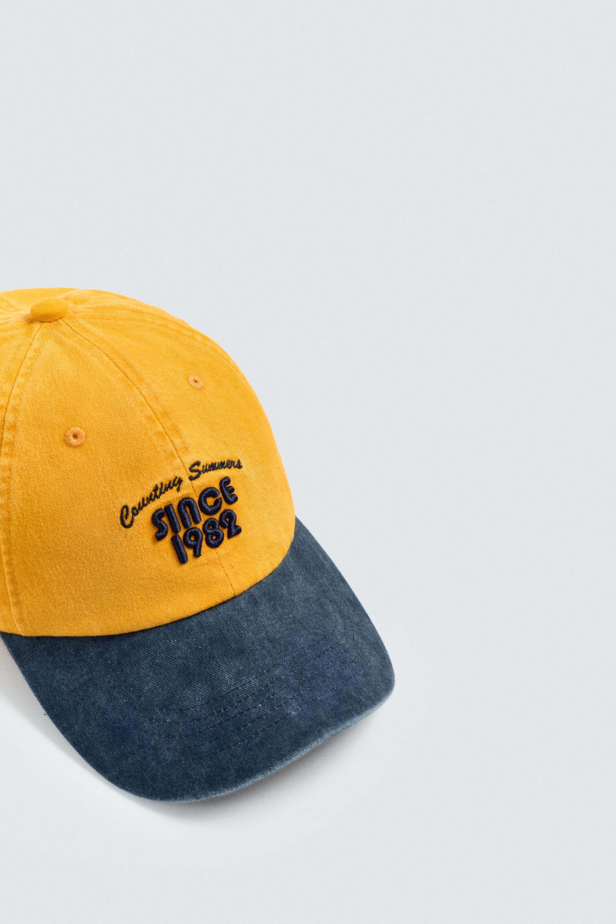 CONTRAST EMBROIDERY CAP