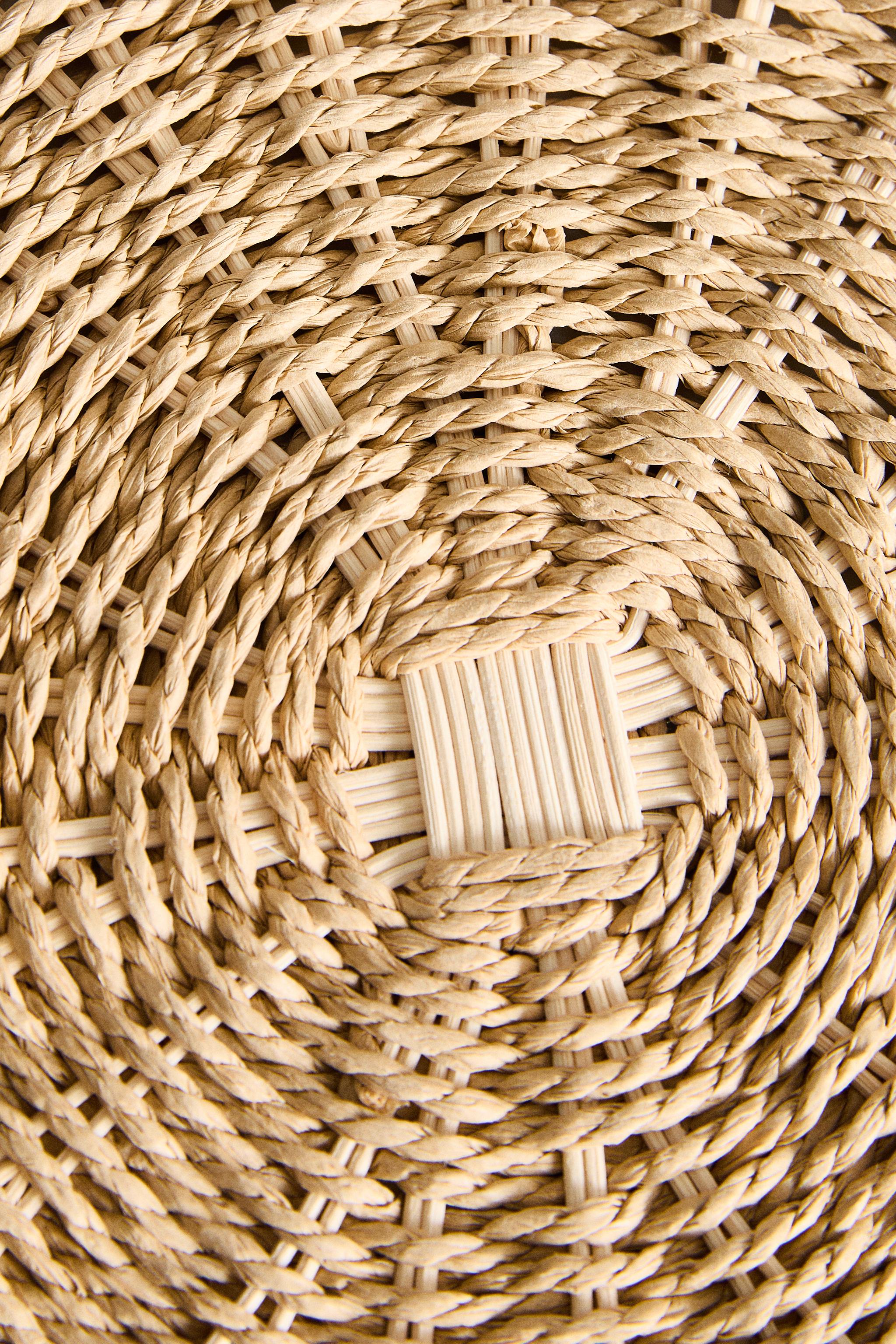 ROUND RATTAN PLACEMAT