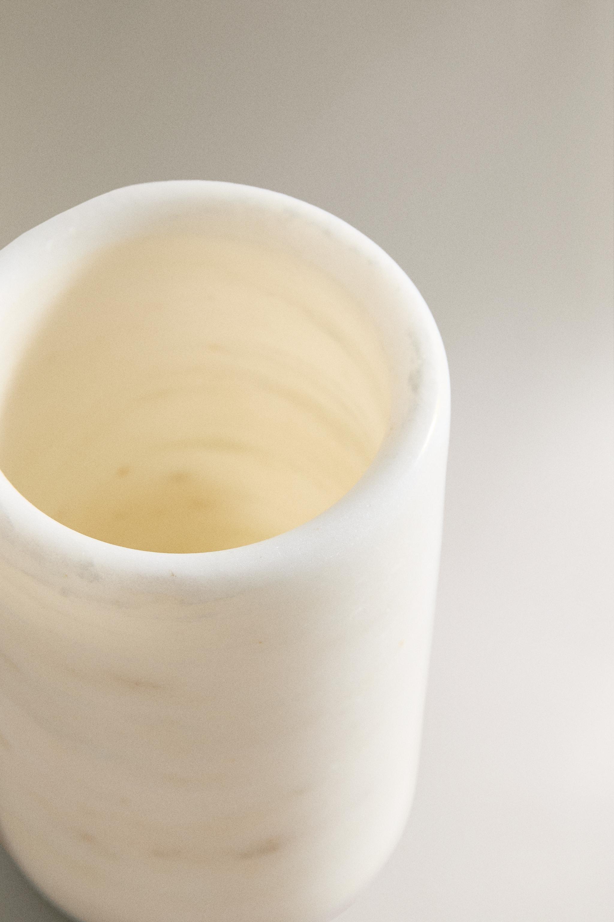 WHITE MARBLE TOOTHBRUSH HOLDER