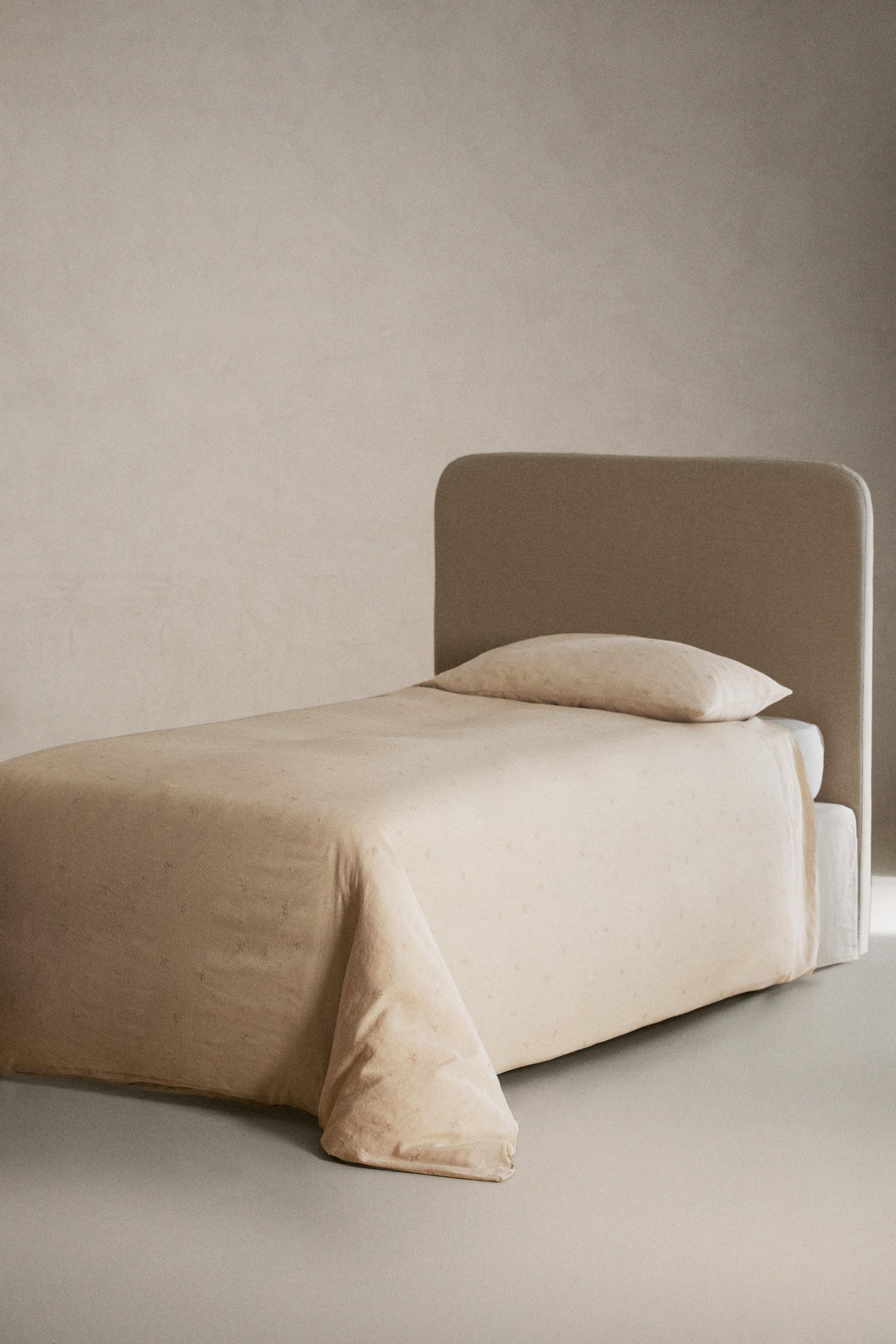 CHILDREN'S LINEN DUVET COVER WITH FLORAL EMBROIDERY