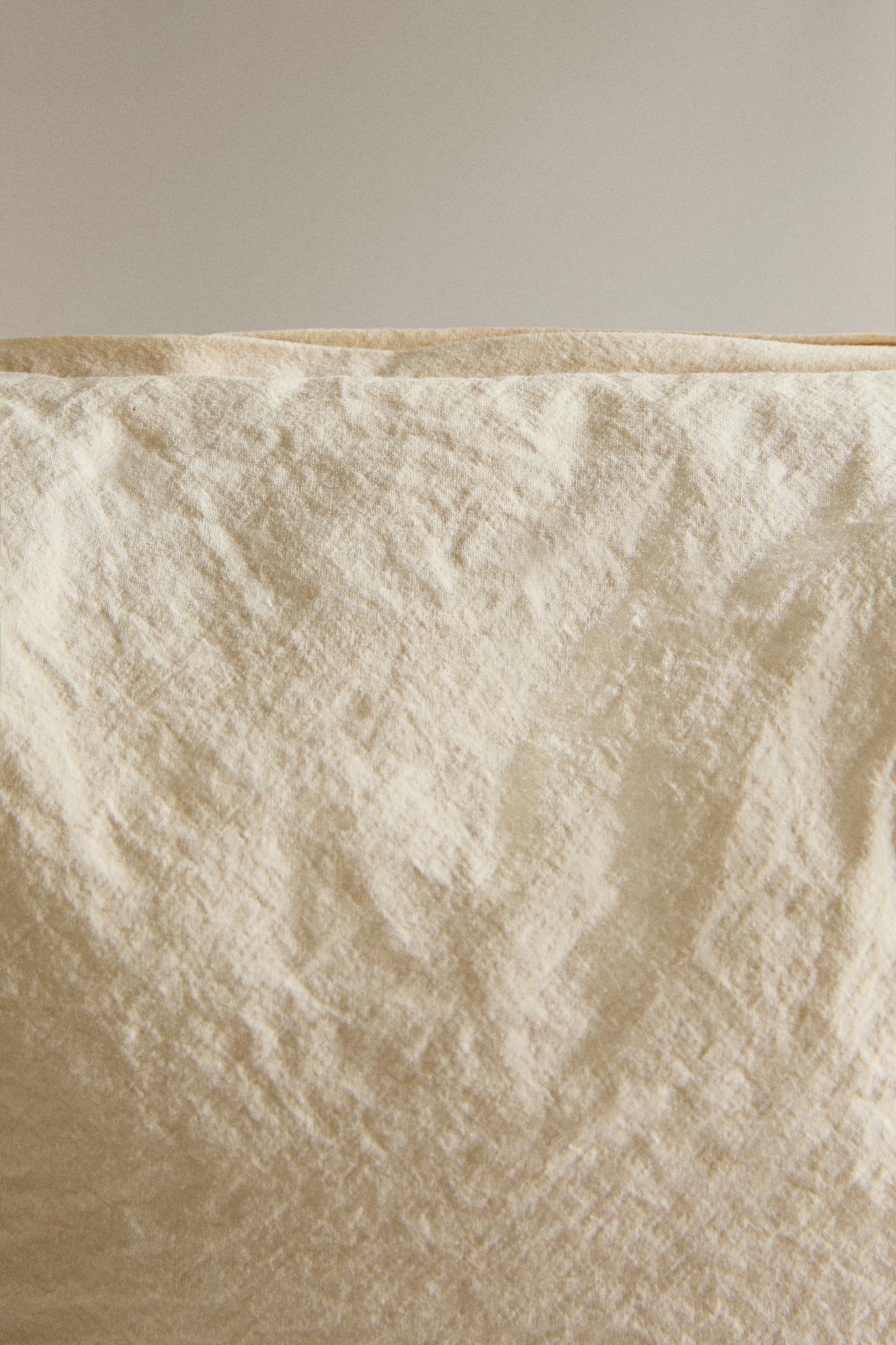 CHILDREN'S SMALL FLORAL COSMETIC BAG