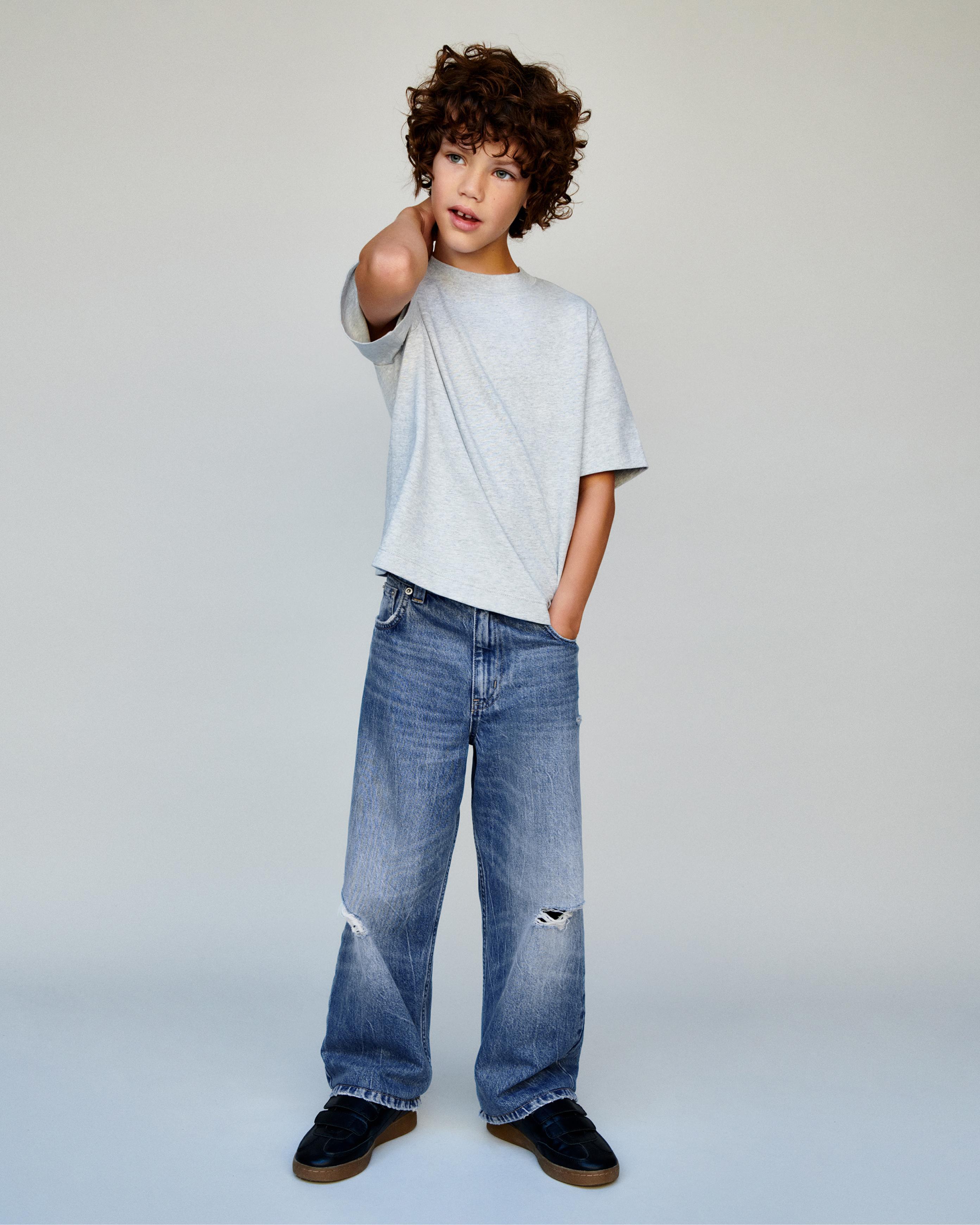 RIPPED WIDE LEG JEANS