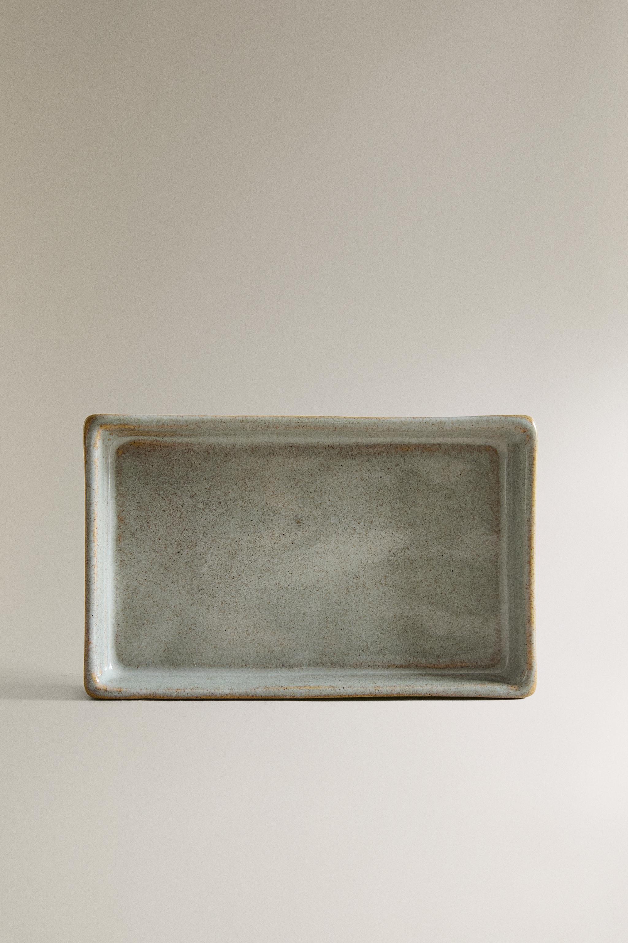 GREENISH BATHROOM SOAP DISH
