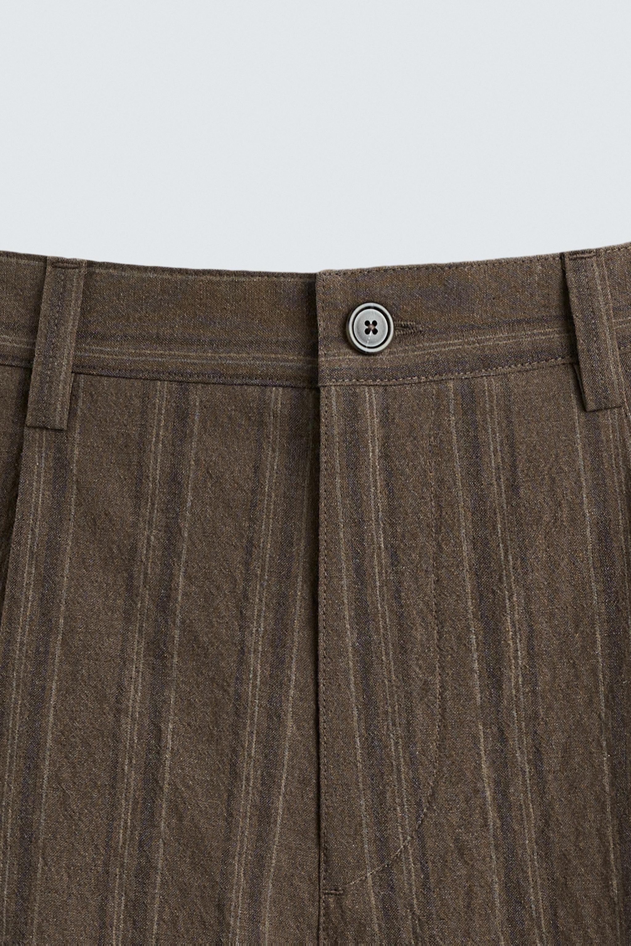 STRIPED REGULAR FIT SHORTS