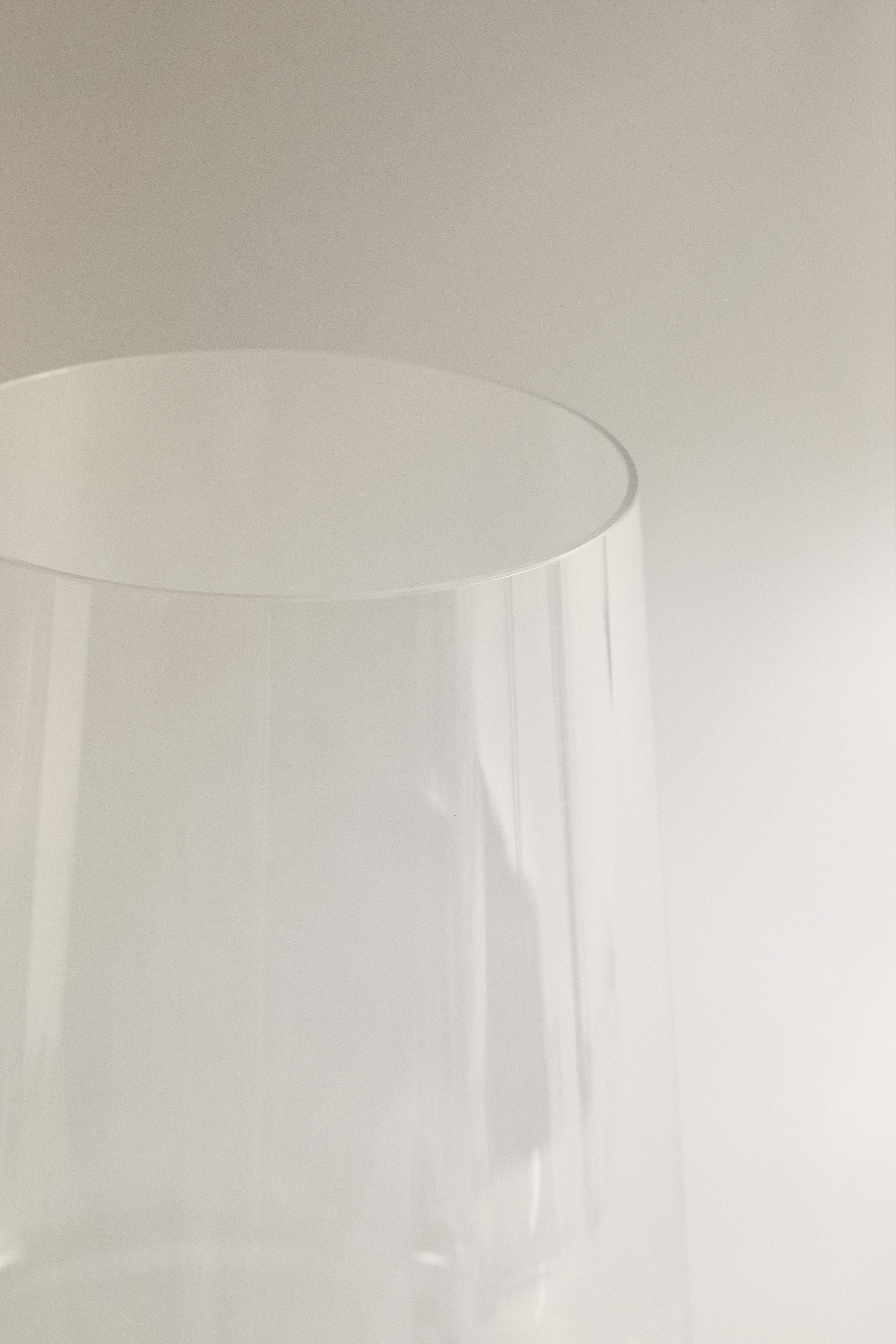 CONICAL CRYSTALLINE WINE GLASS