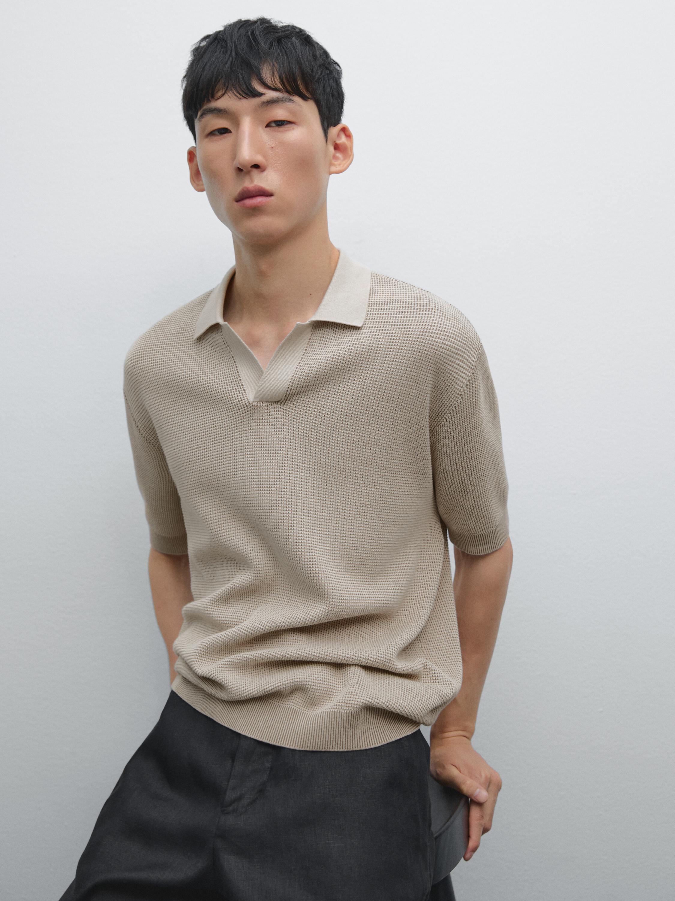 Textured knit V-neck polo shirt