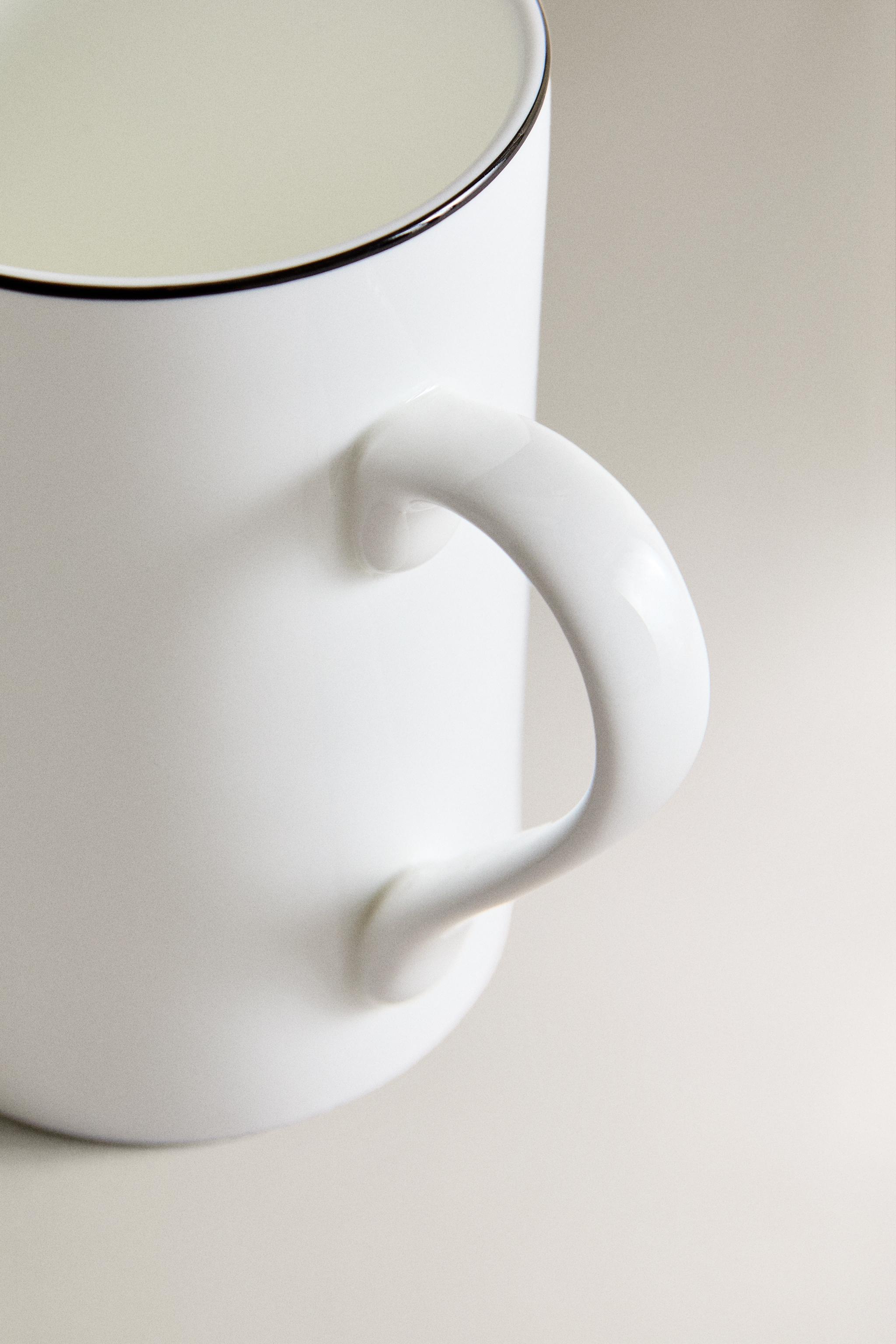 BONE CHINA MUG WITH BLACK RIM