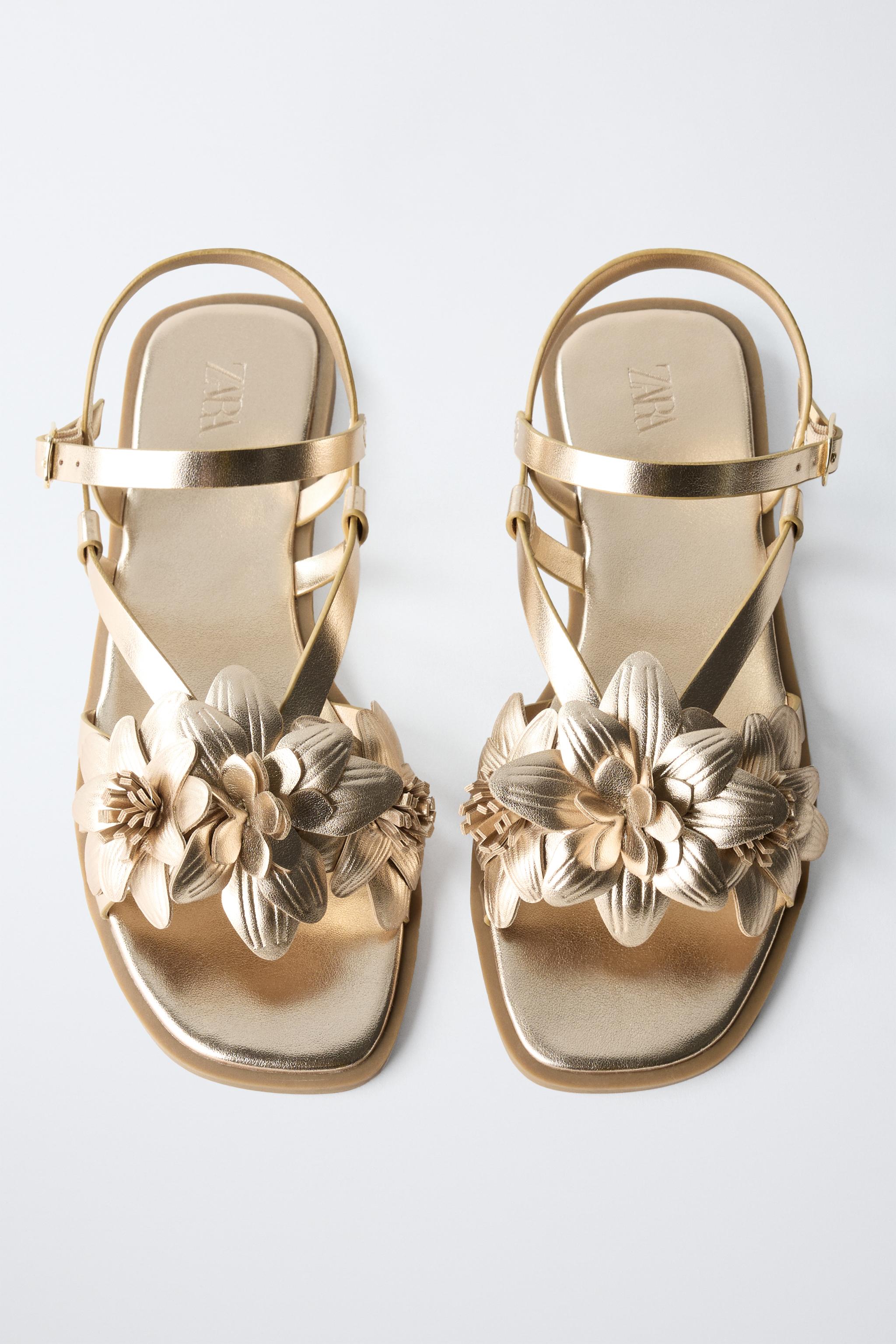 METALLIC FLOWER SANDALS