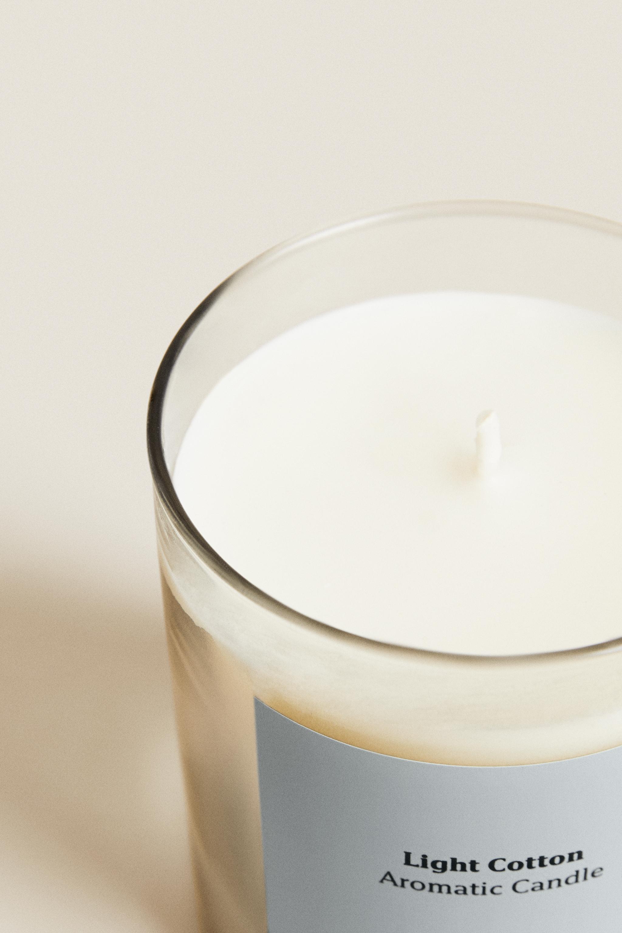 (200 G) LIGHT COTTON SCENTED CANDLE