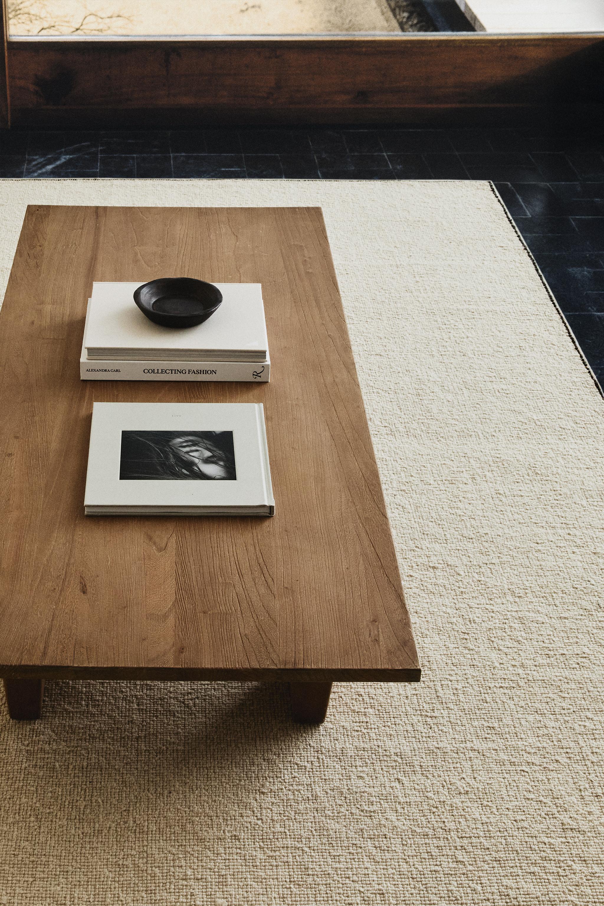 RECTANGULAR BOUCLÉ WOOL AREA RUG