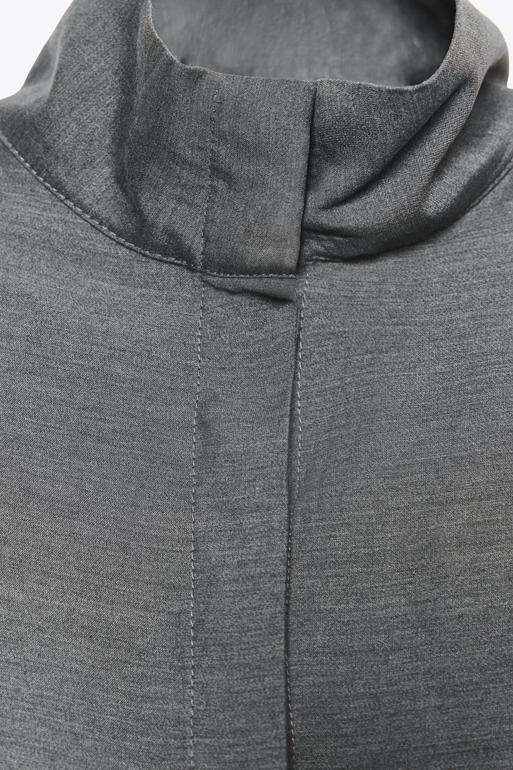 FLOWY HIGH NECK SHIRT