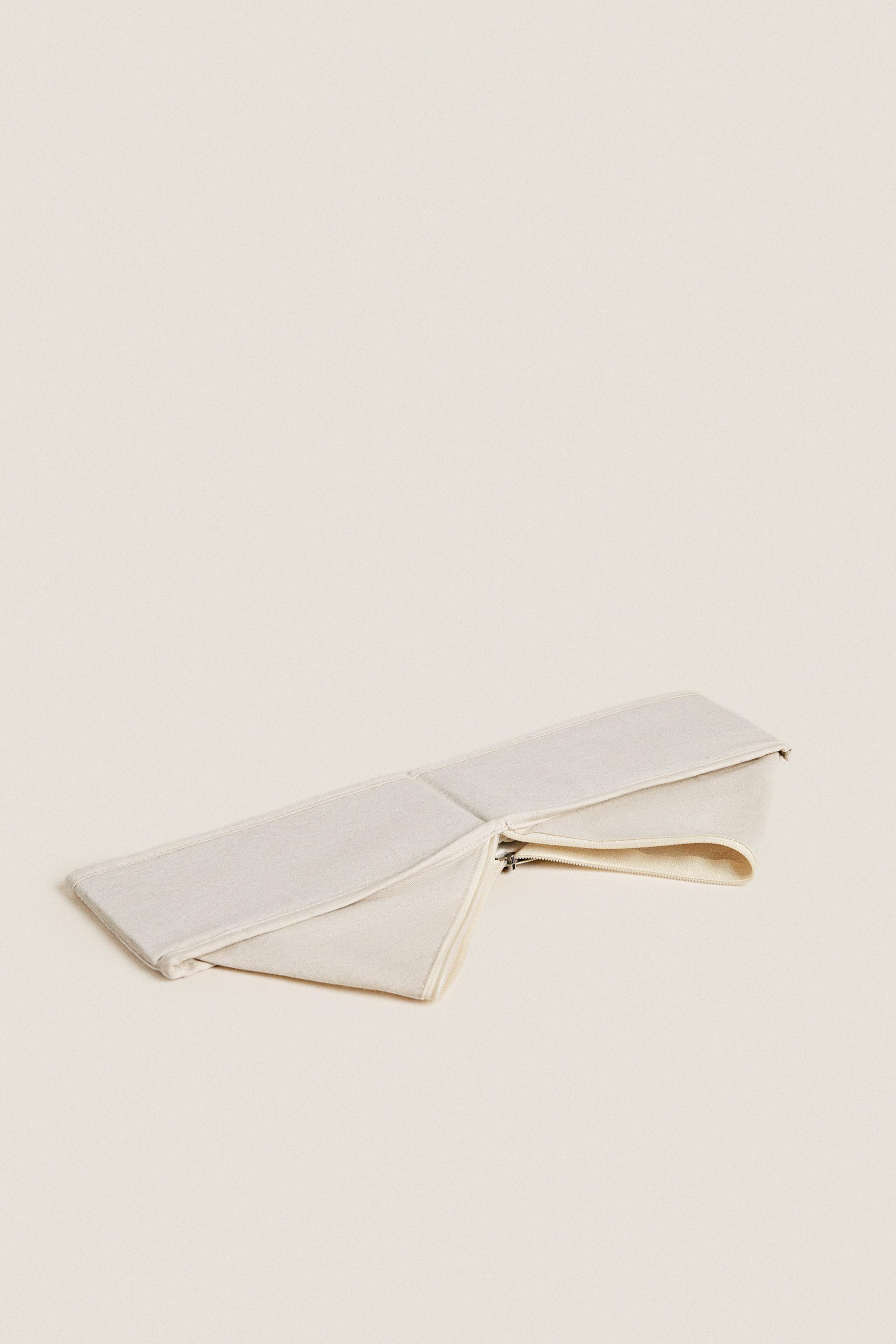 ORGANIZER BASKET WITH COMPARTMENTS