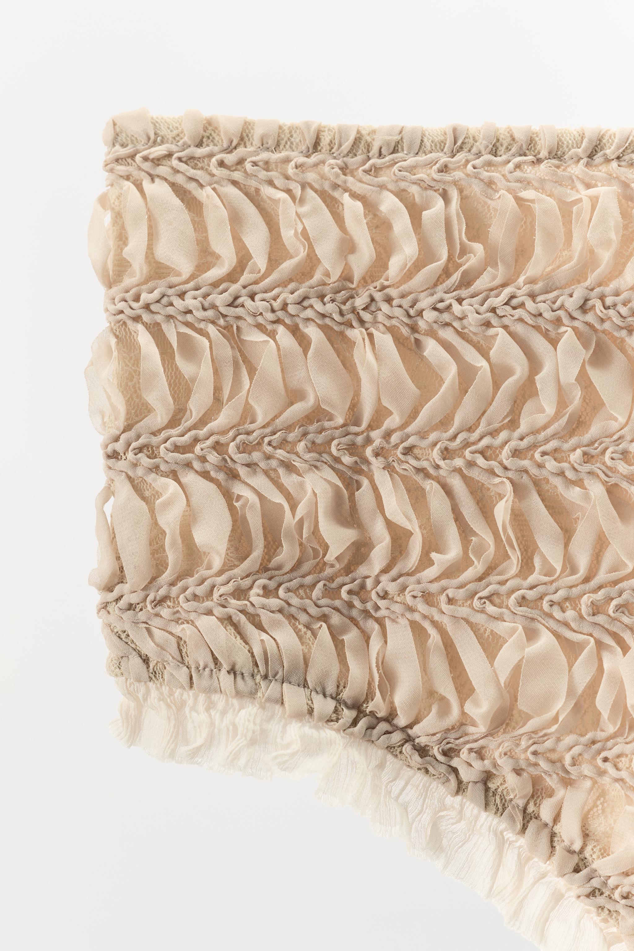 TEXTURED MINI SHORTS