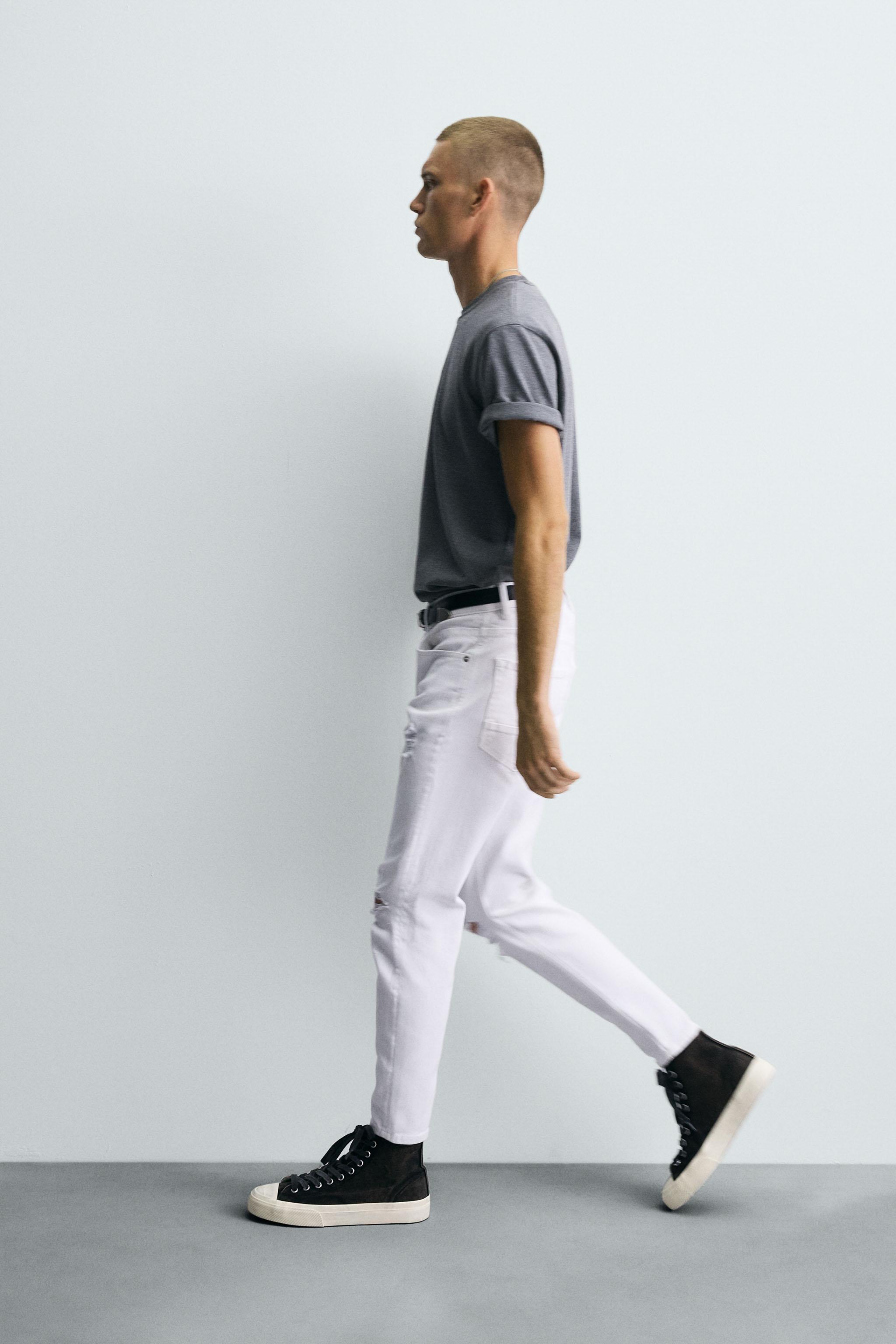 RIPPED SKINNY FIT JEANS