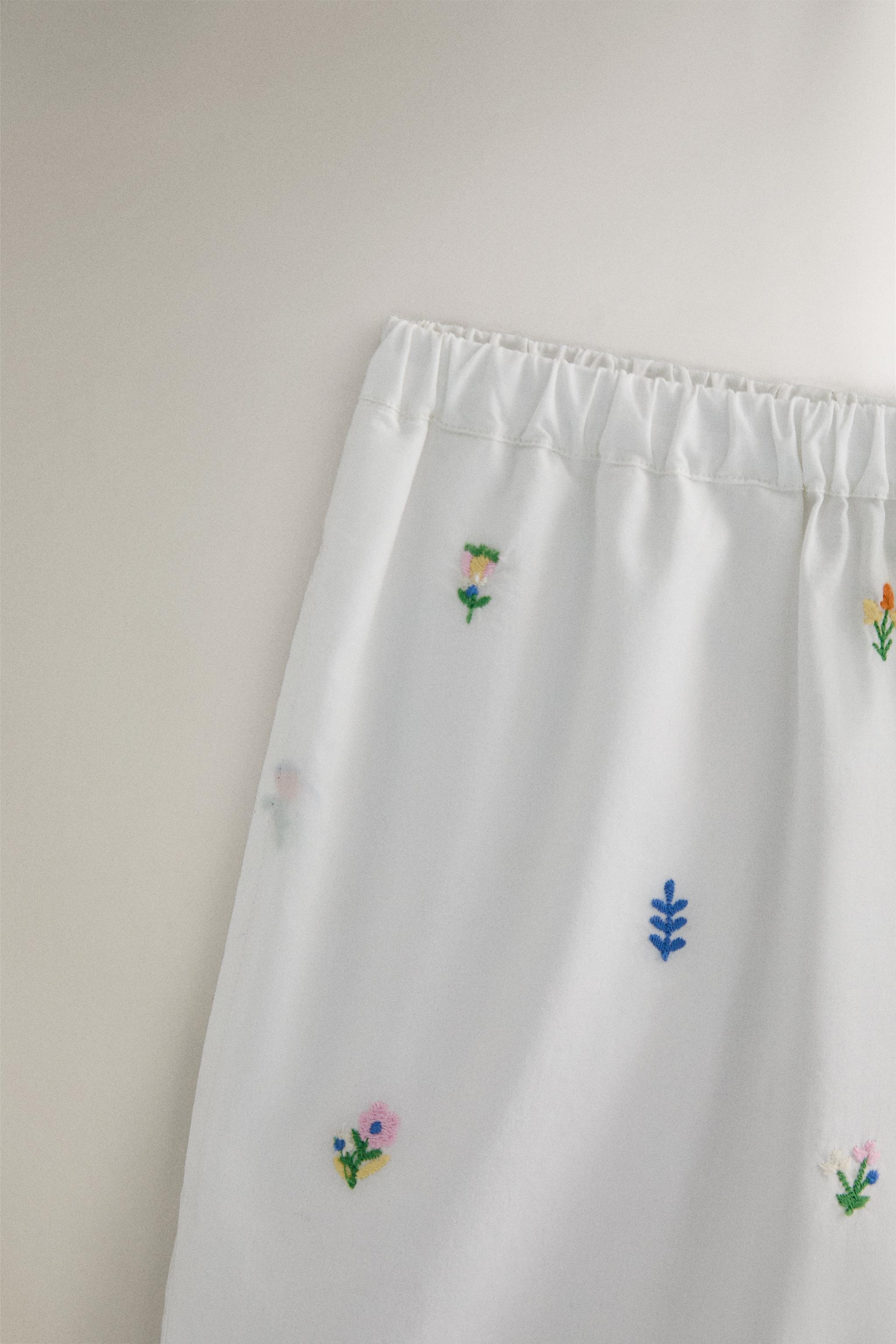 COTTON SHORTS WITH MINI FLOWERS