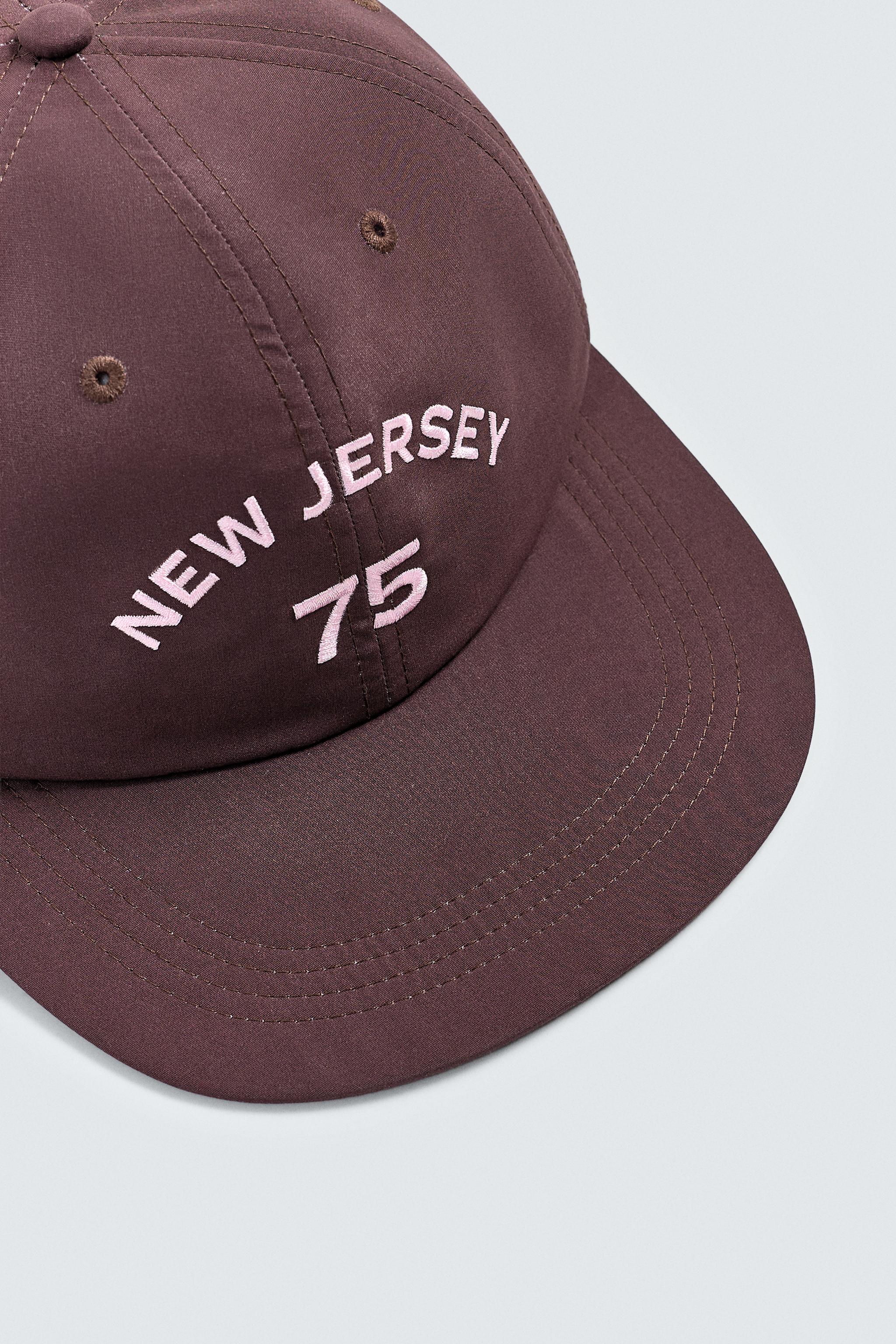 EMBROIDERED FLAT VISOR CAP