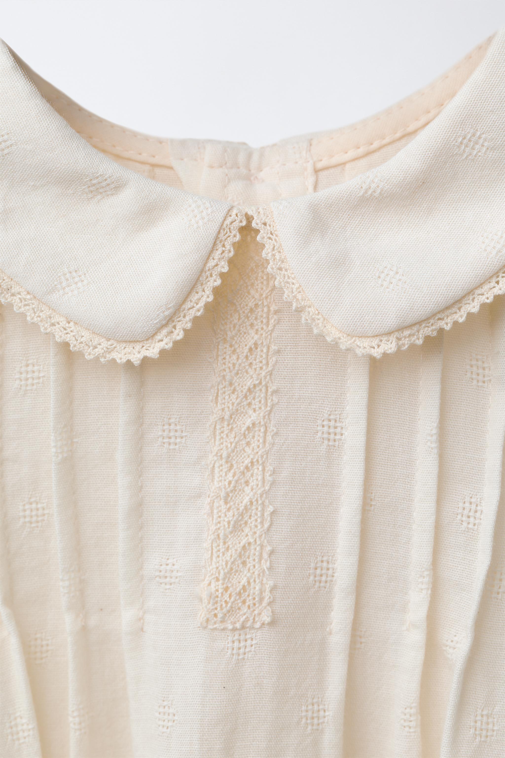 LACE TRIM BODSUIT WITH DARTS