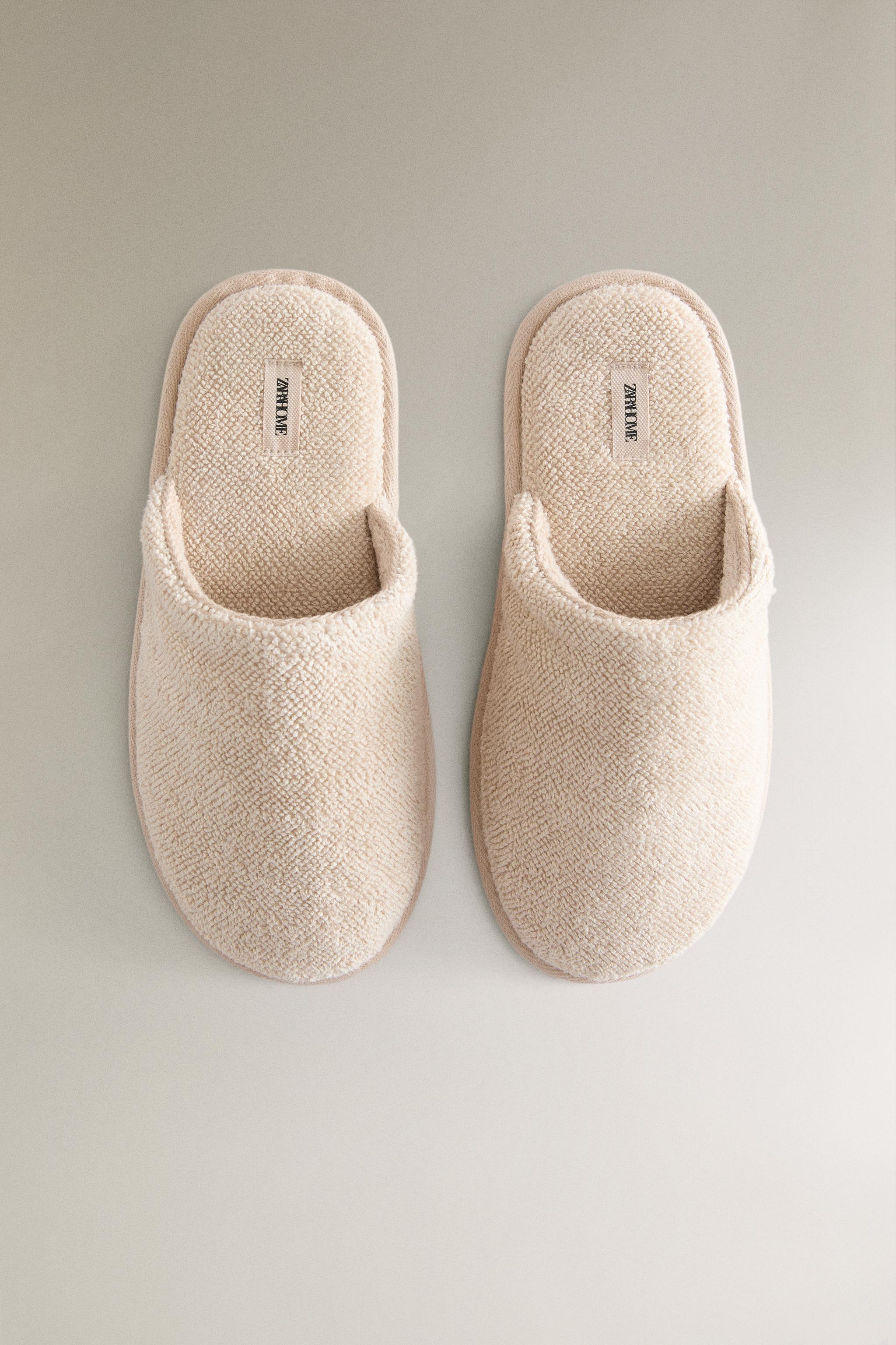 RICE STITCH BATHROOM SLIPPERS