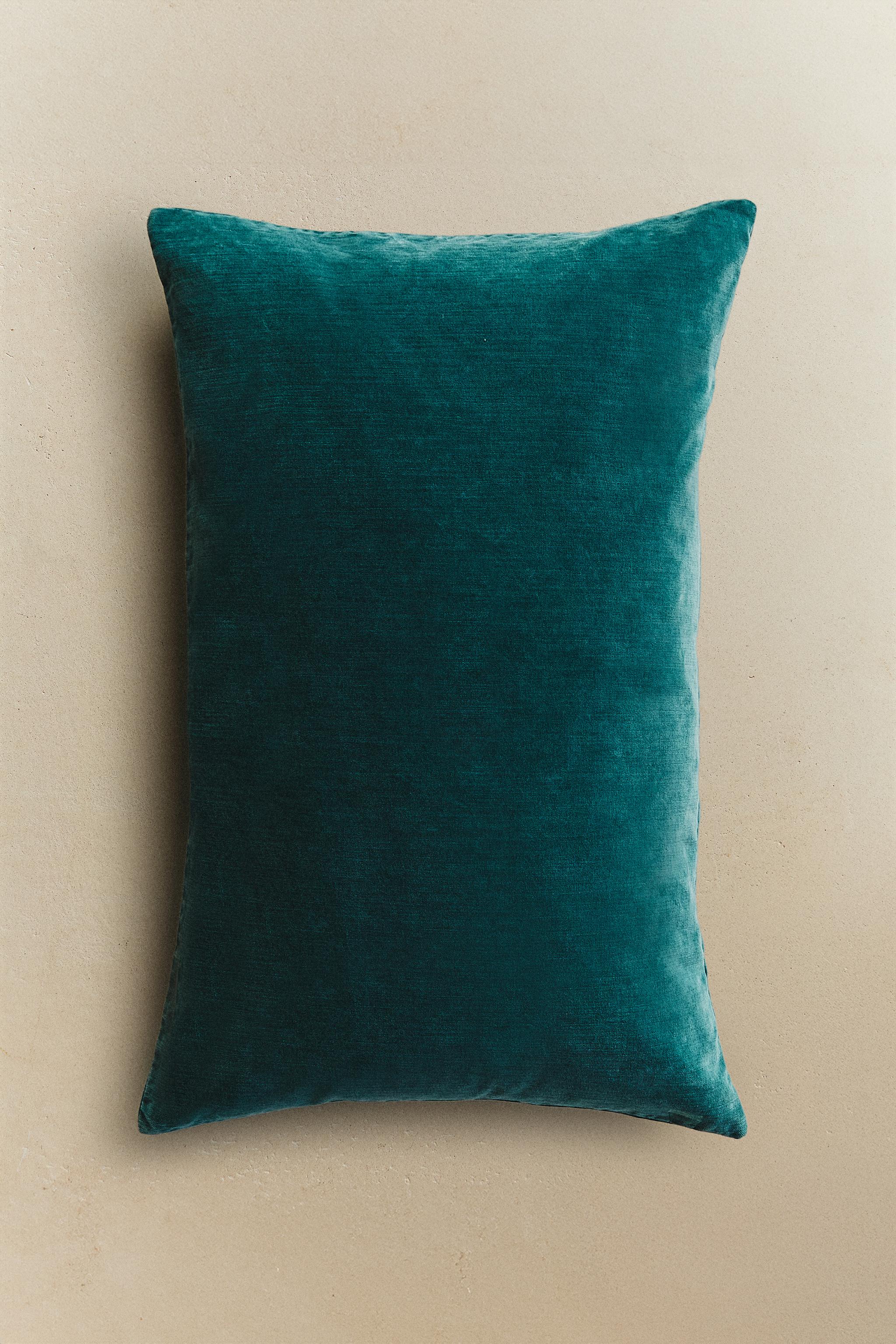 VELVET THROW PILLOW COVER