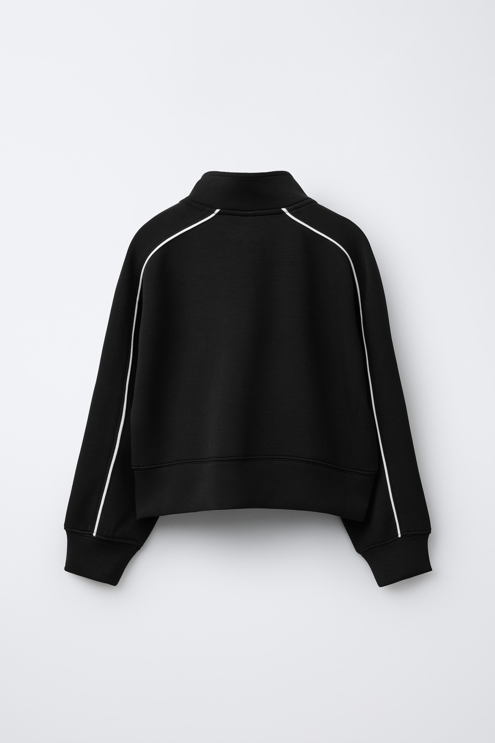 JACKET WITH CONTRAST PIPING DETAIL