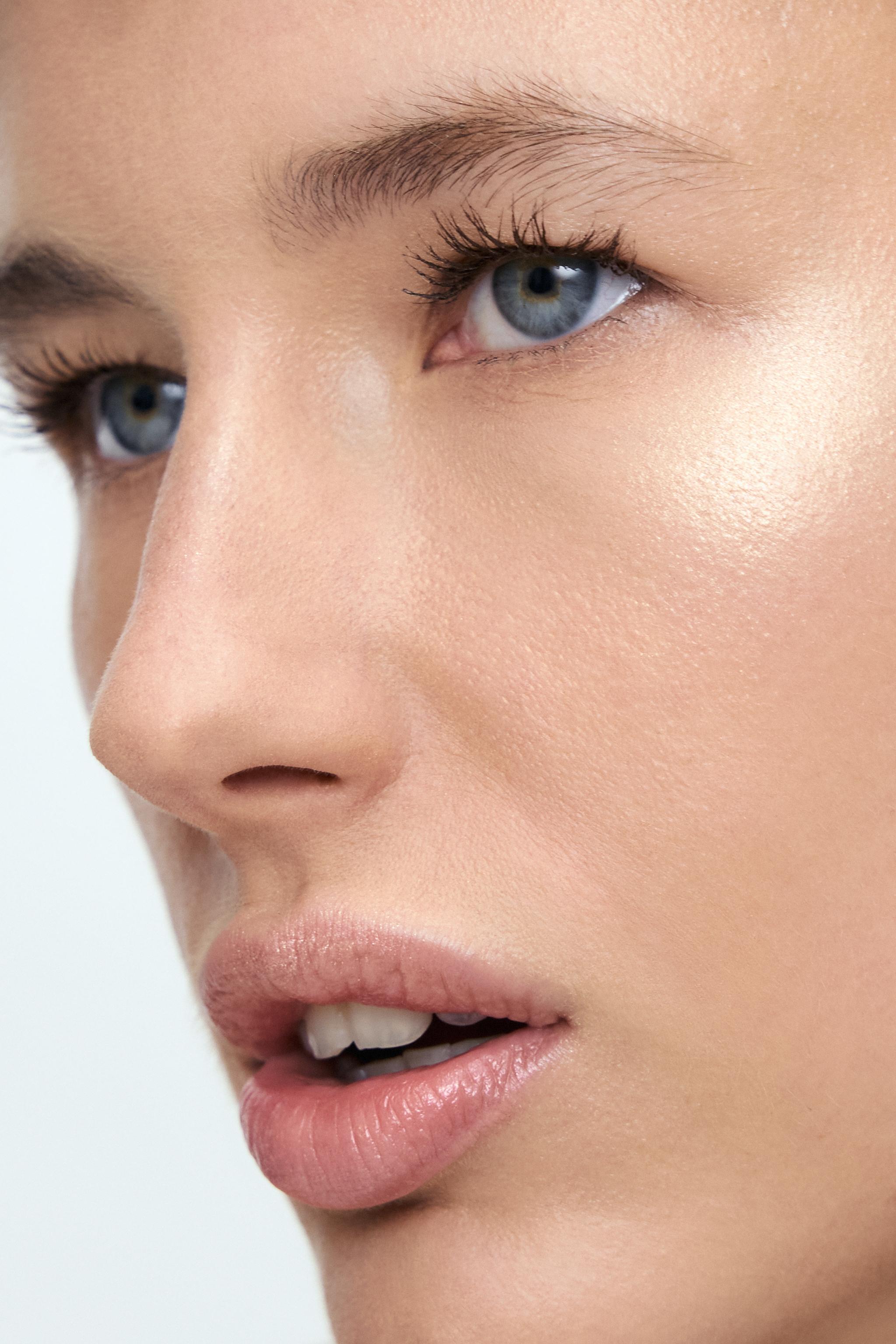 LIQUID HIGHLIGHTER - TEMPTING GLOW