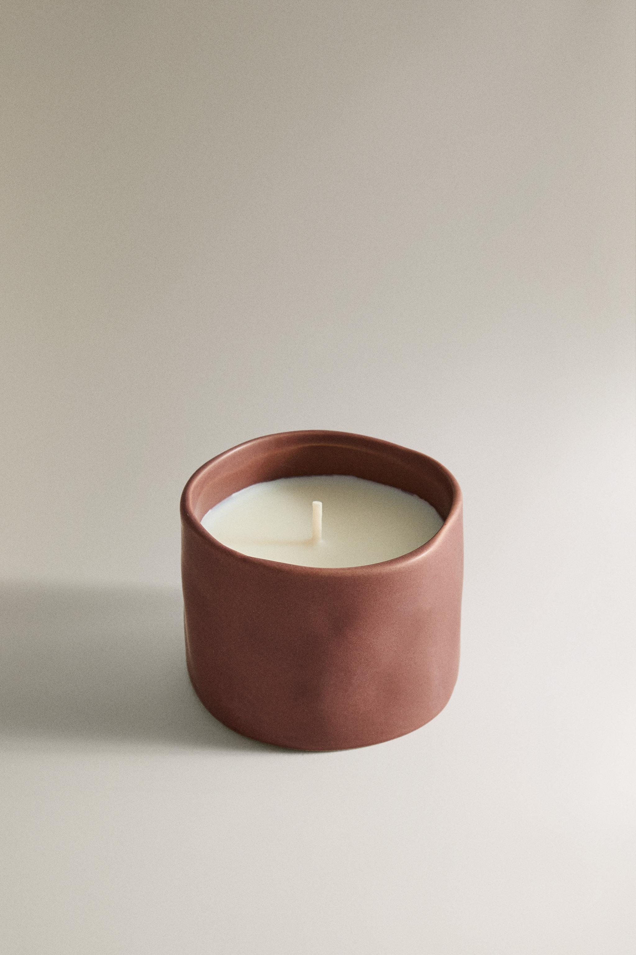 (150 G) FLORAL BEYOND SCENTED CANDLE